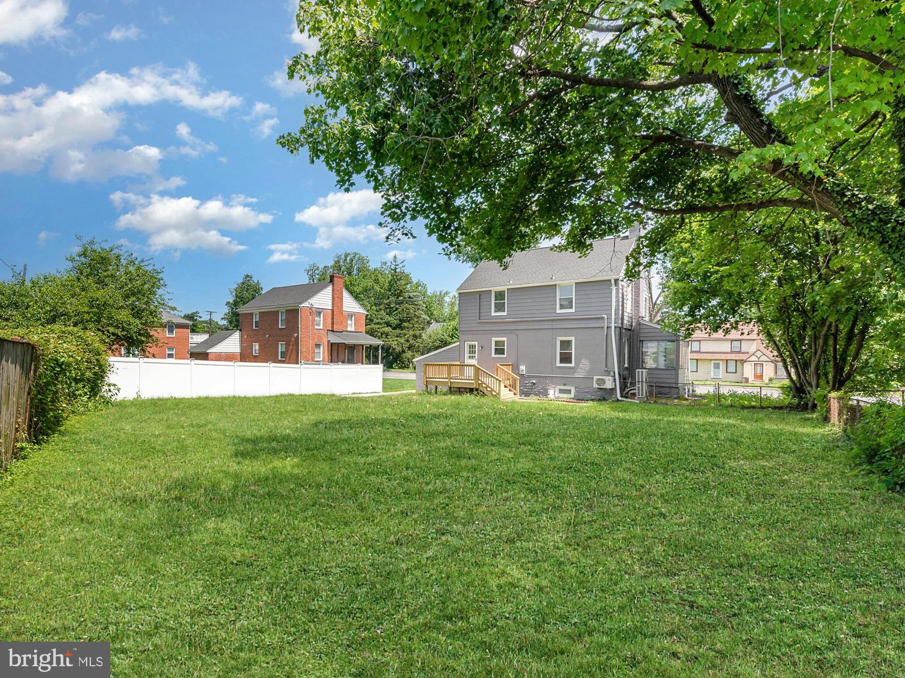 HOWARD PARK - Residential