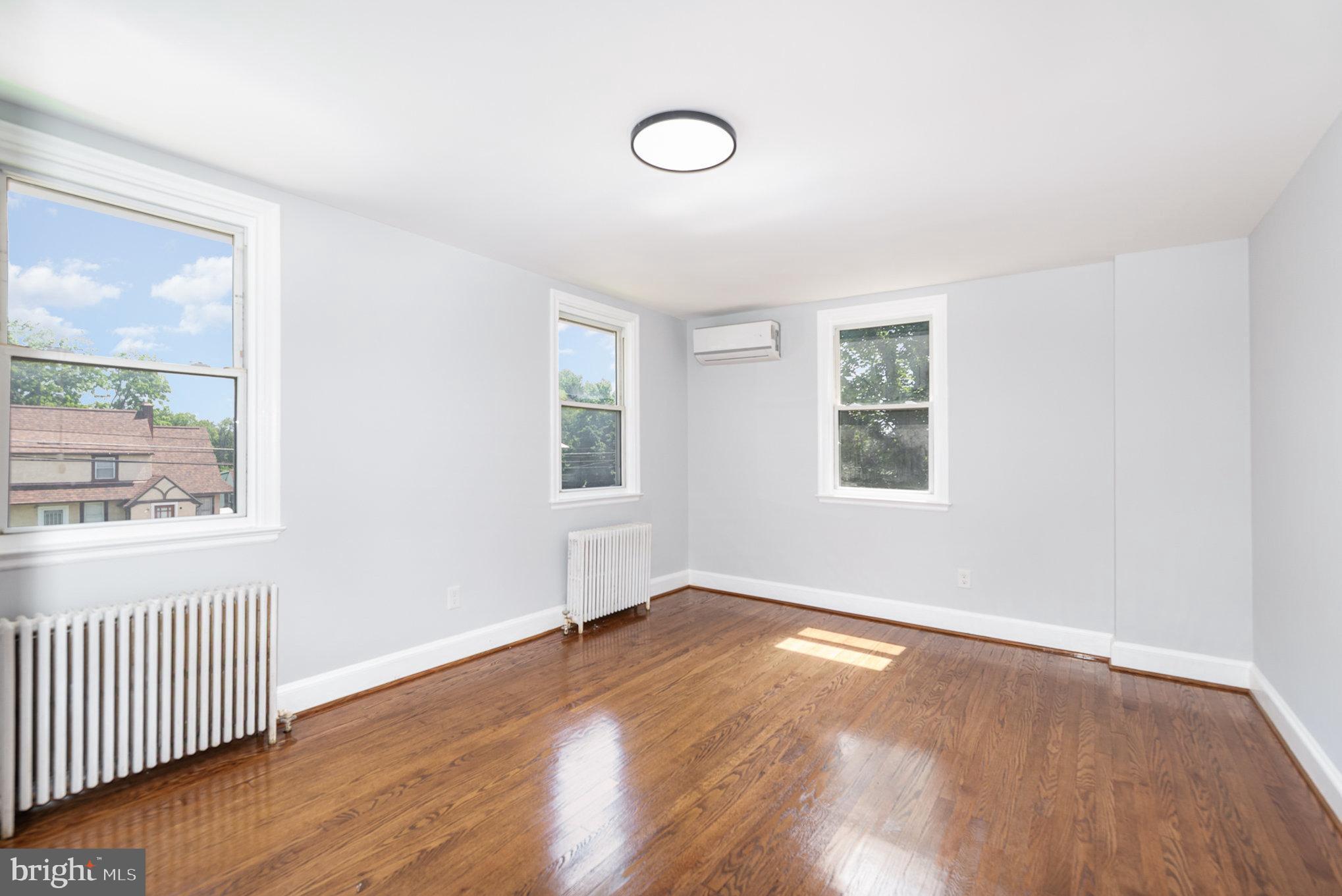 HOWARD PARK - Residential