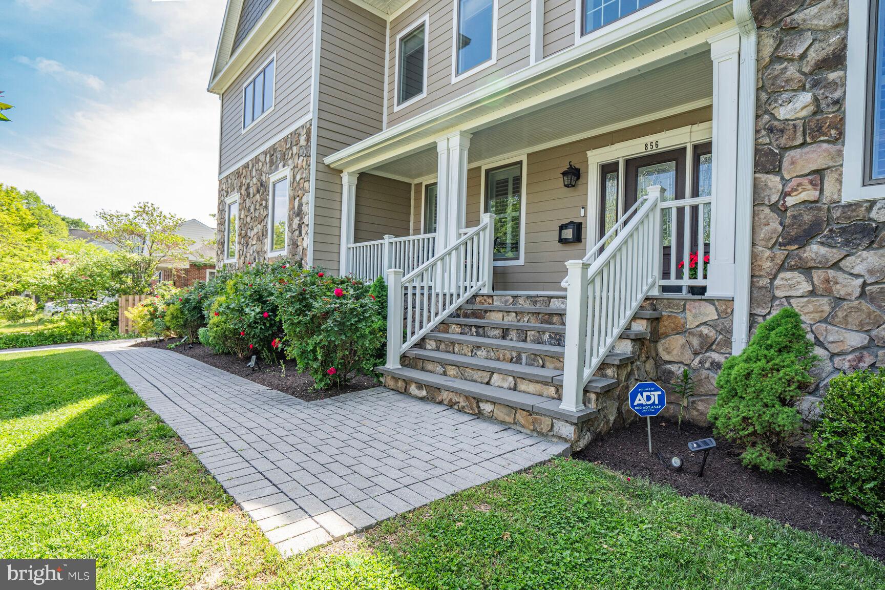 SUMMIT VEITCH - Residential