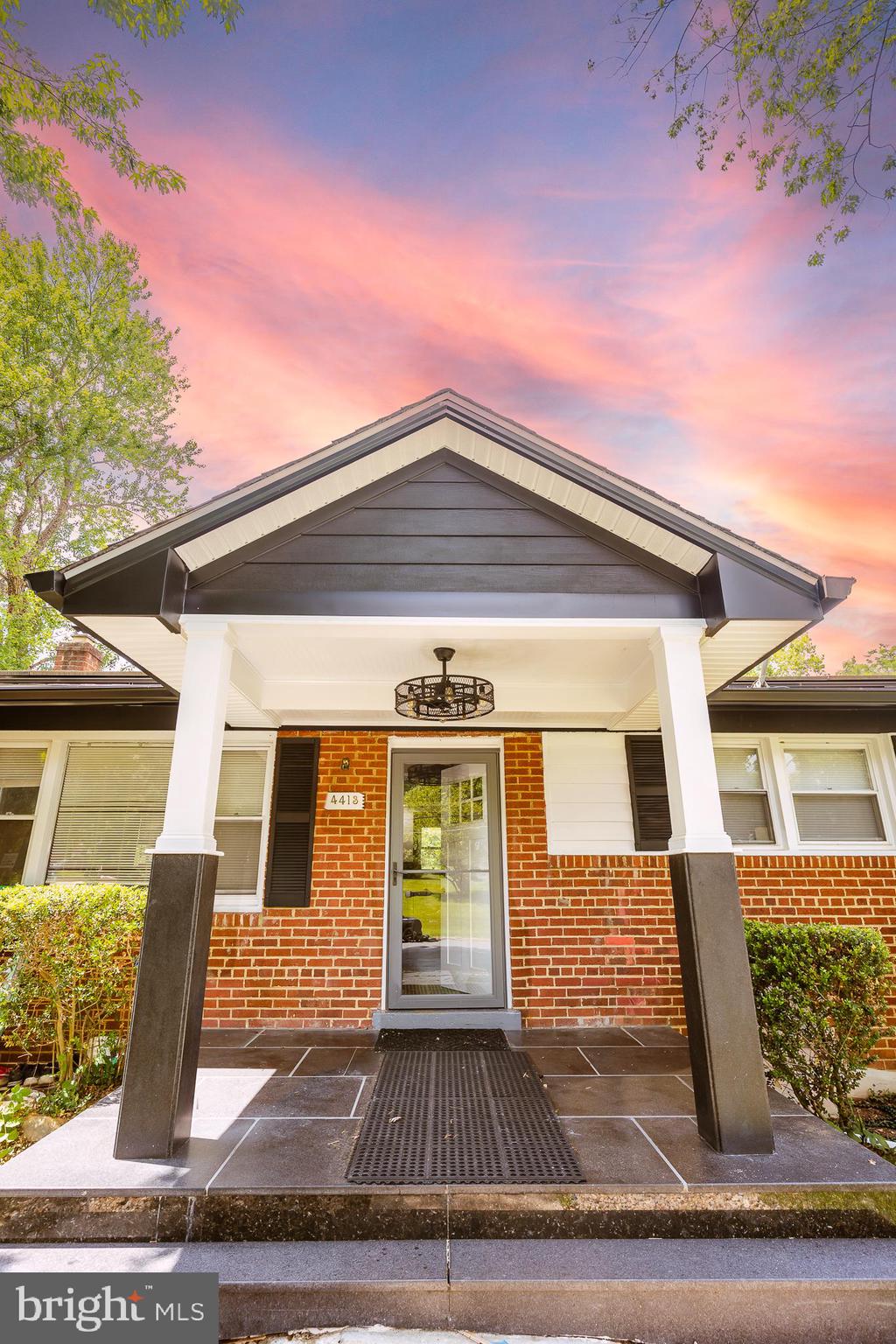 LAKEVIEW - Residential