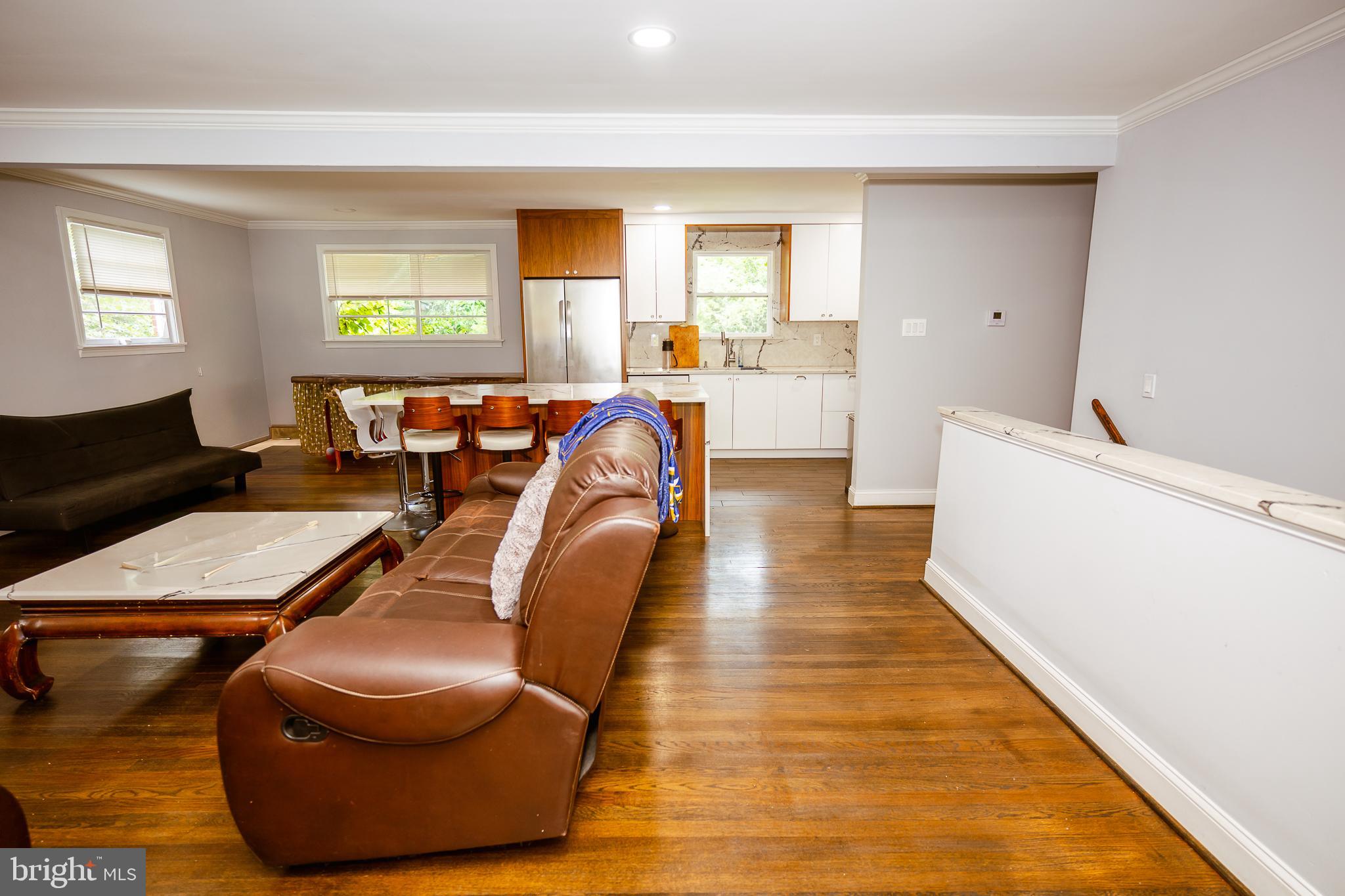 LAKEVIEW - Residential