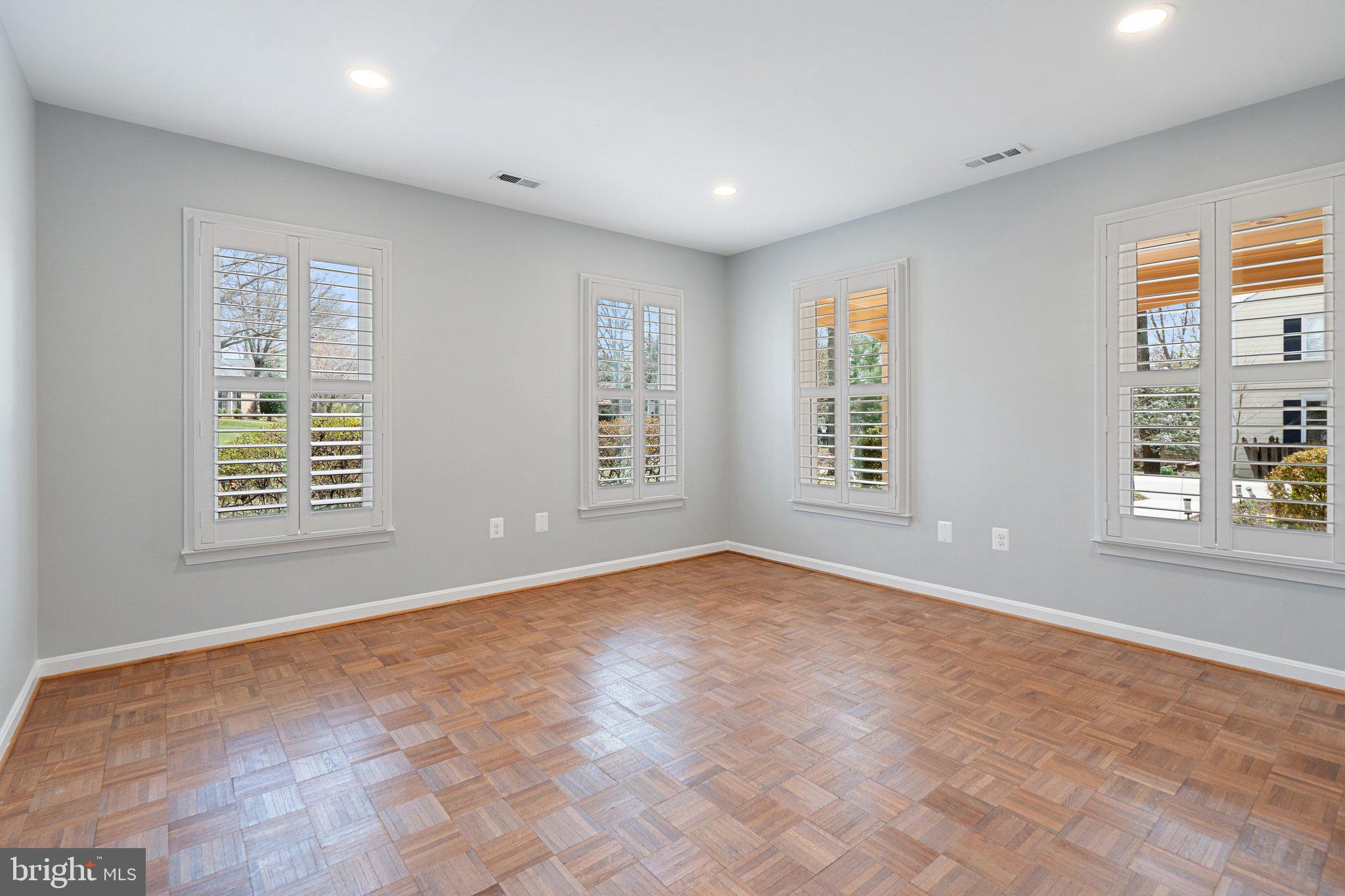 OWENS WOOD - Residential