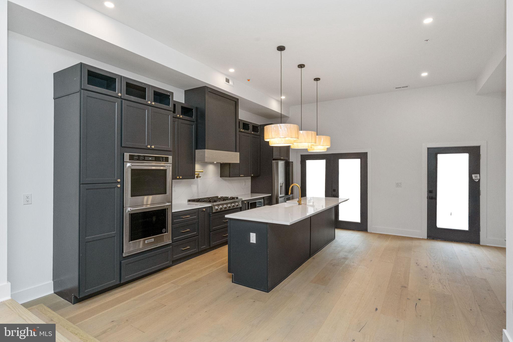 MANAYUNK - Residential