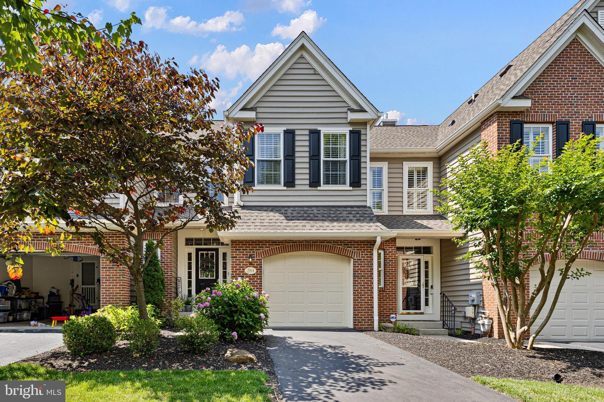 SCHOOLHOUSE LANE - Residential
