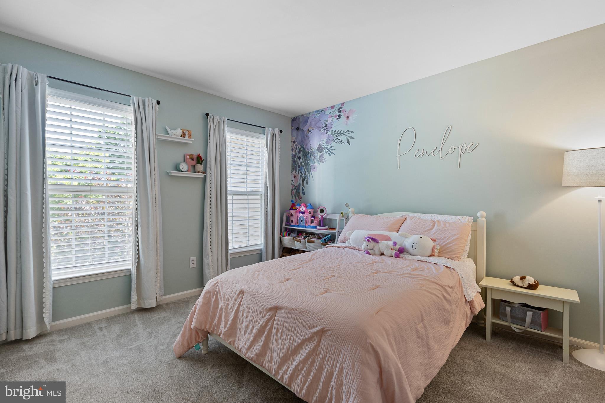 SCHOOLHOUSE LANE - Residential