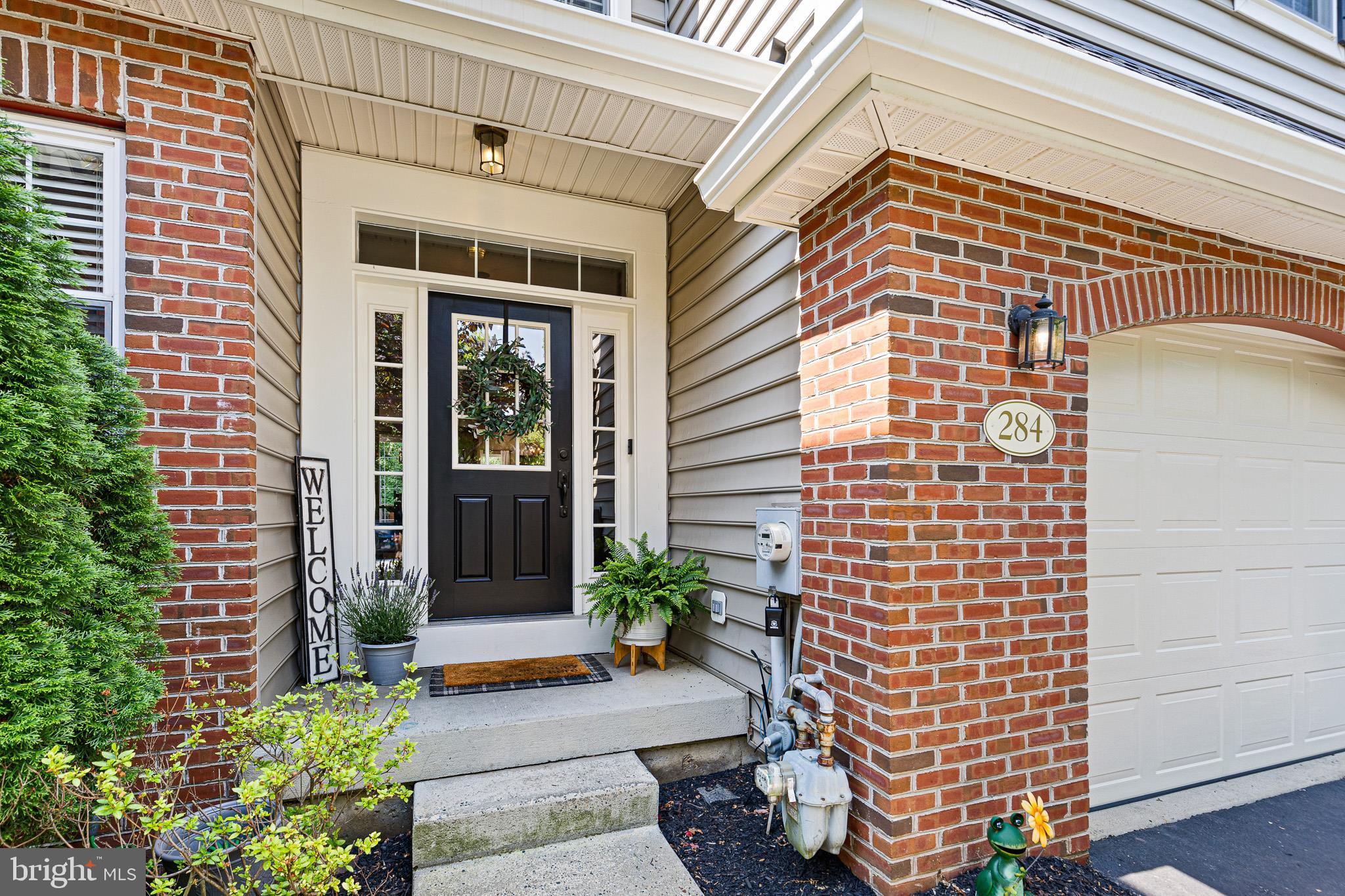 SCHOOLHOUSE LANE - Residential
