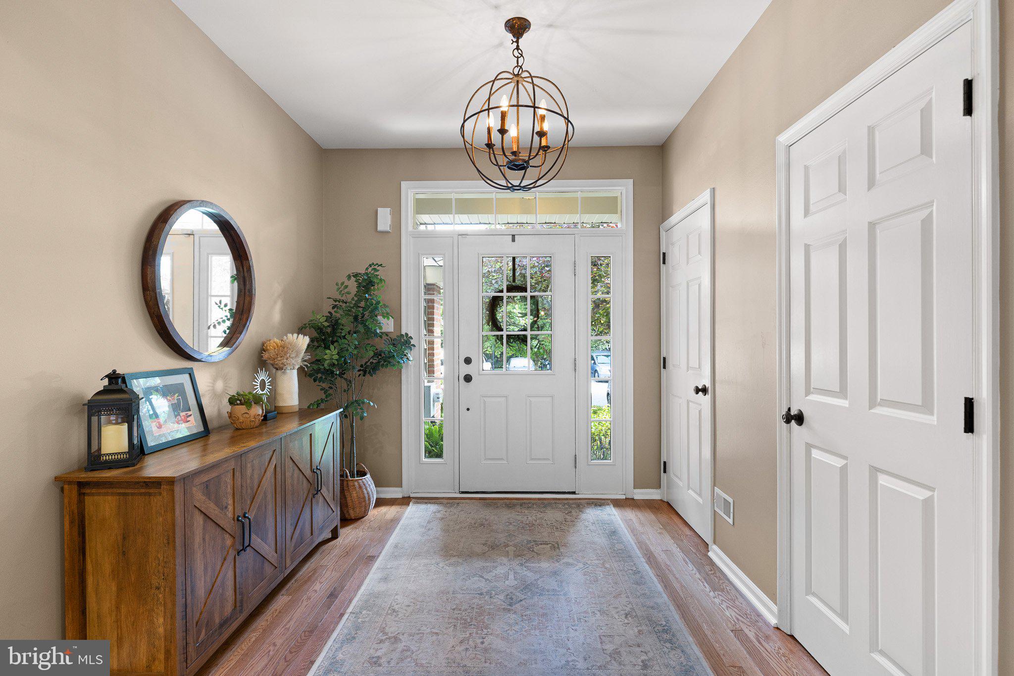 SCHOOLHOUSE LANE - Residential