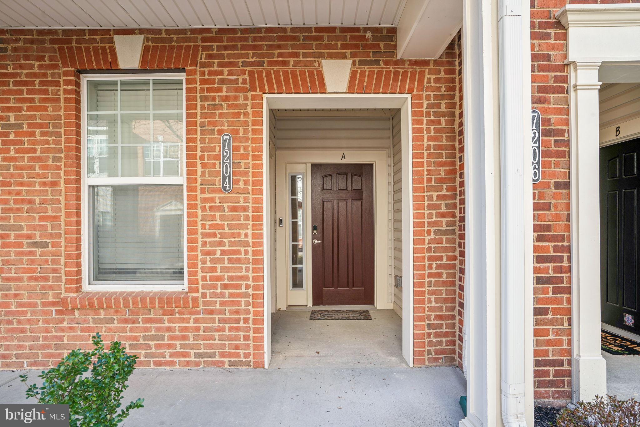 OXFORD SQUARE - Residential