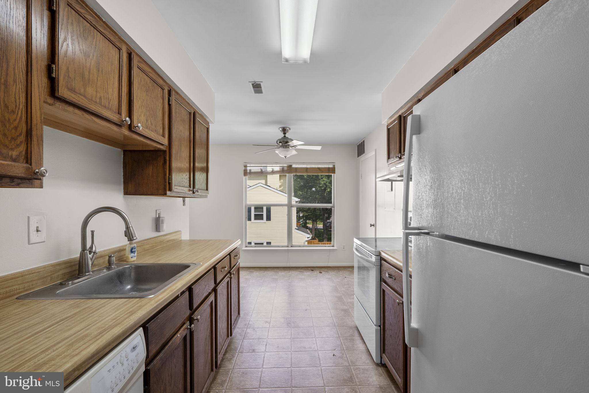 HOMELAND VILLAGE - Residential