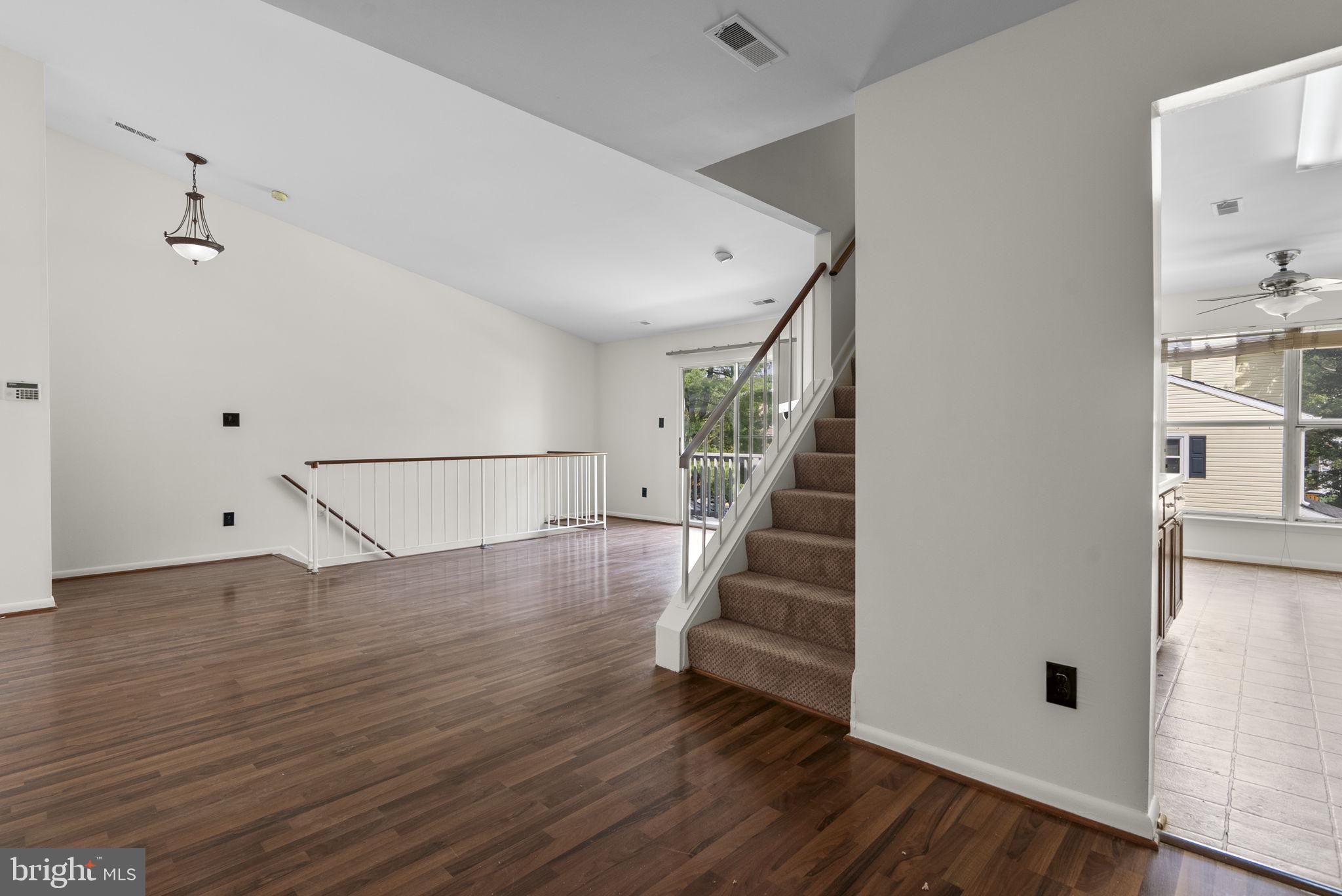 HOMELAND VILLAGE - Residential