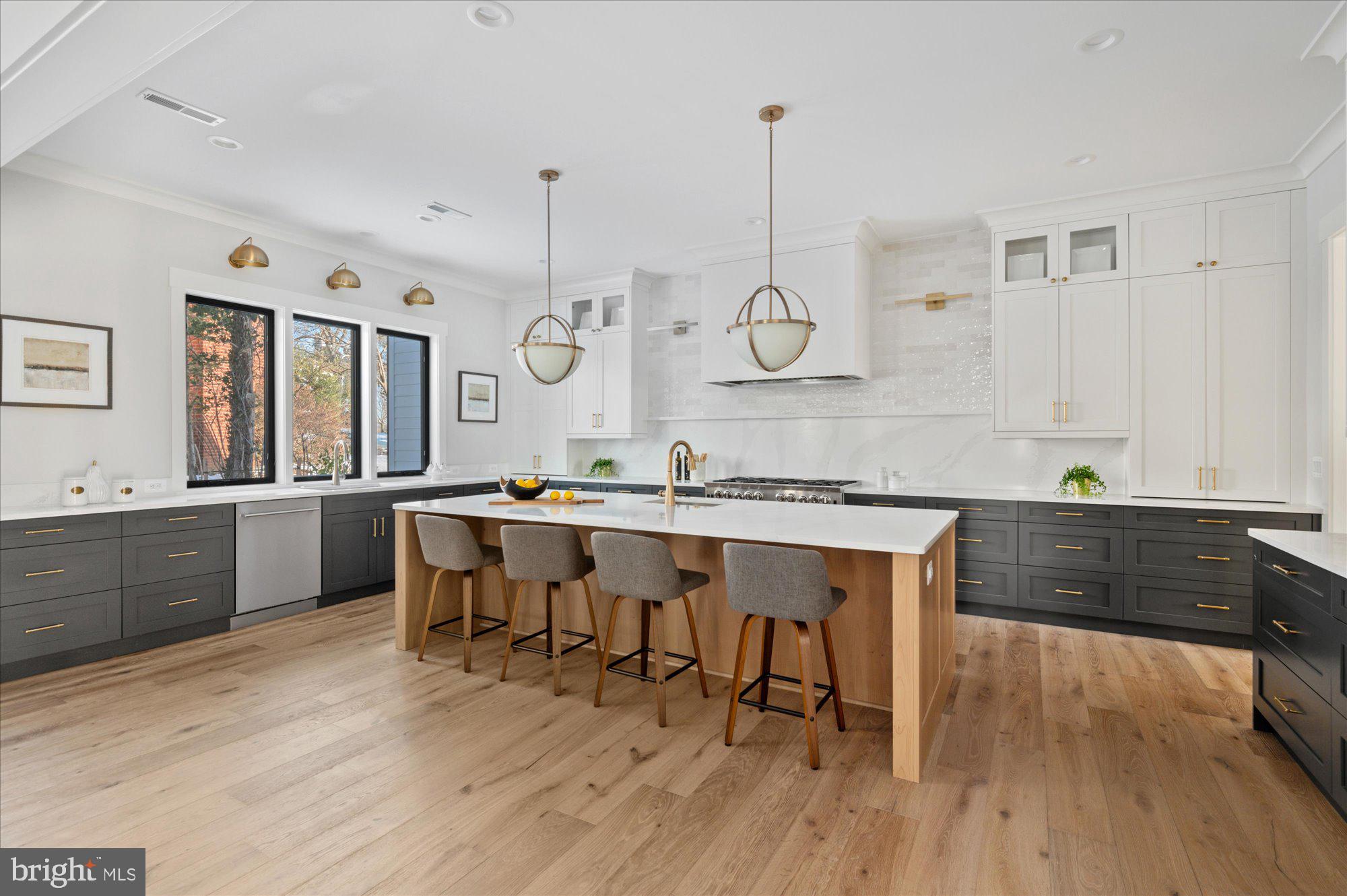 KENT GARDENS - Residential