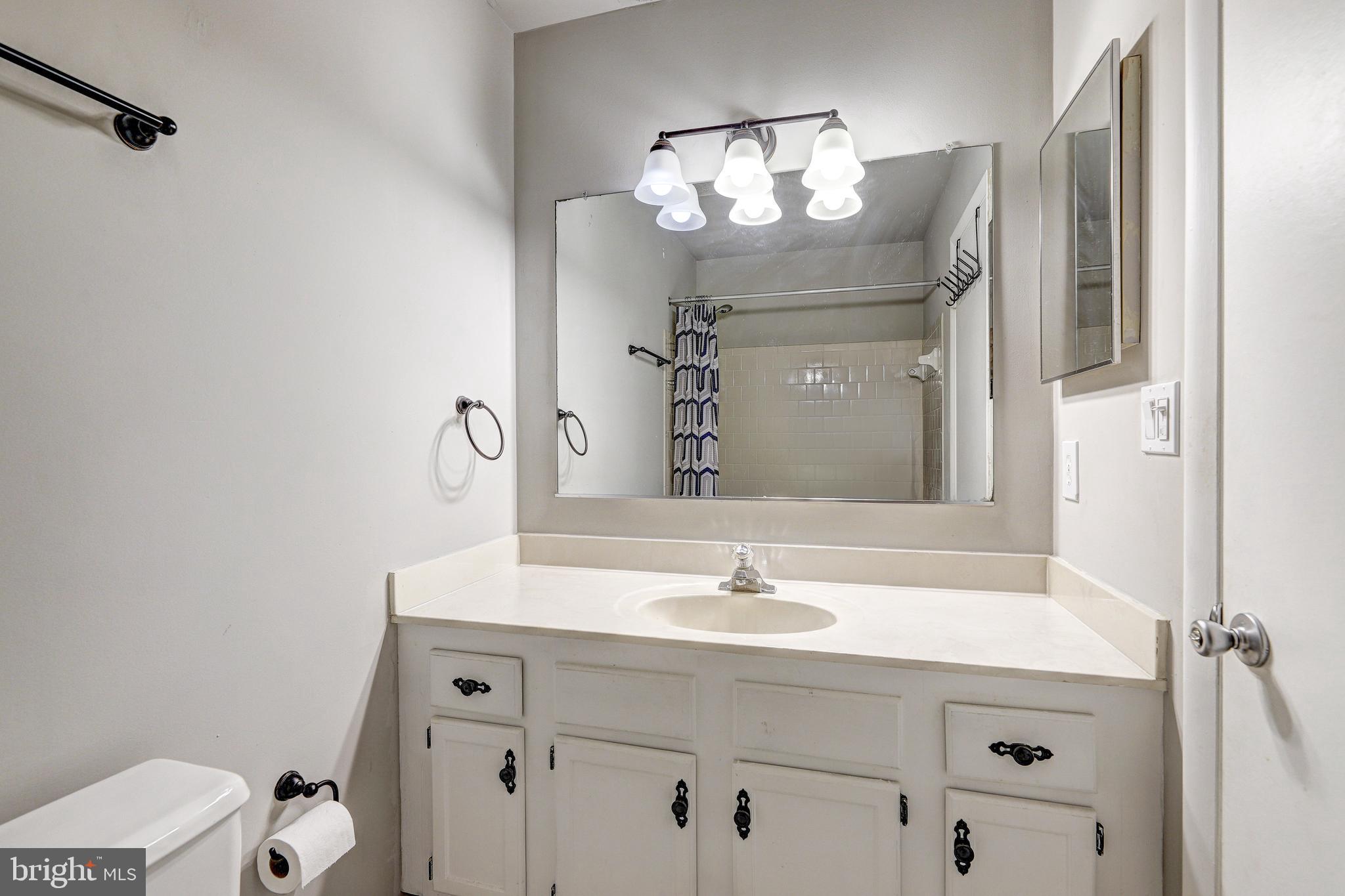 BROADFIELD AT WILTON FARM - Residential