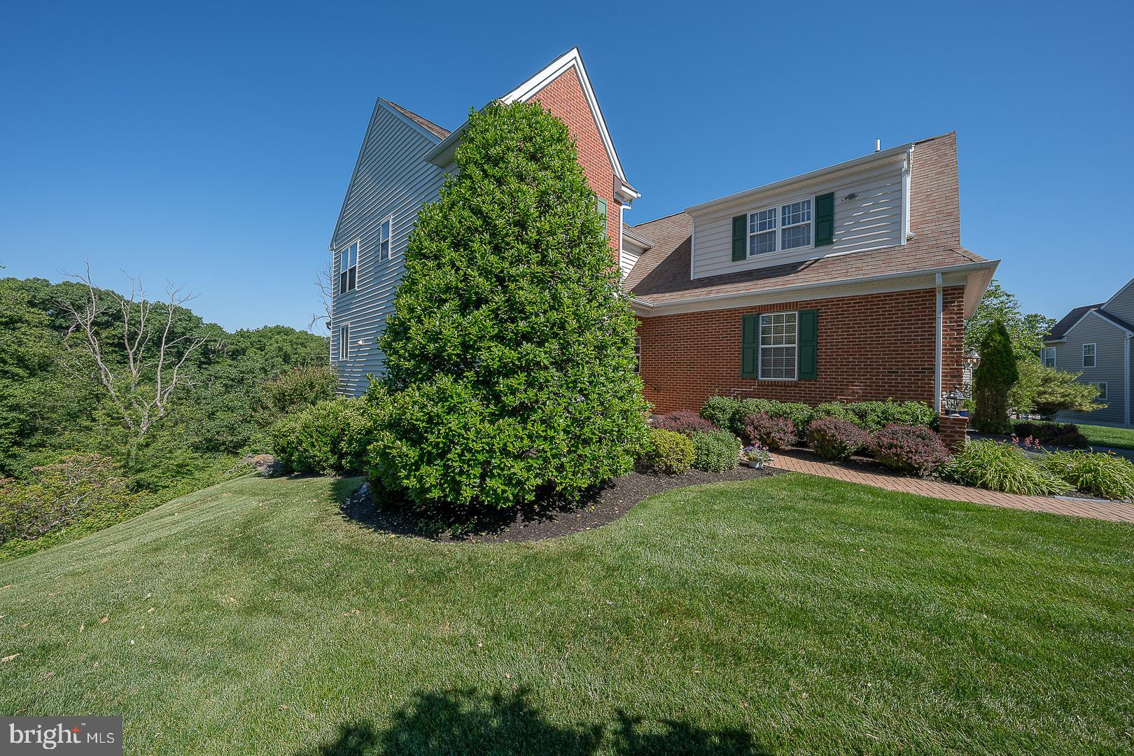 SUGARTOWN RIDGE - Residential