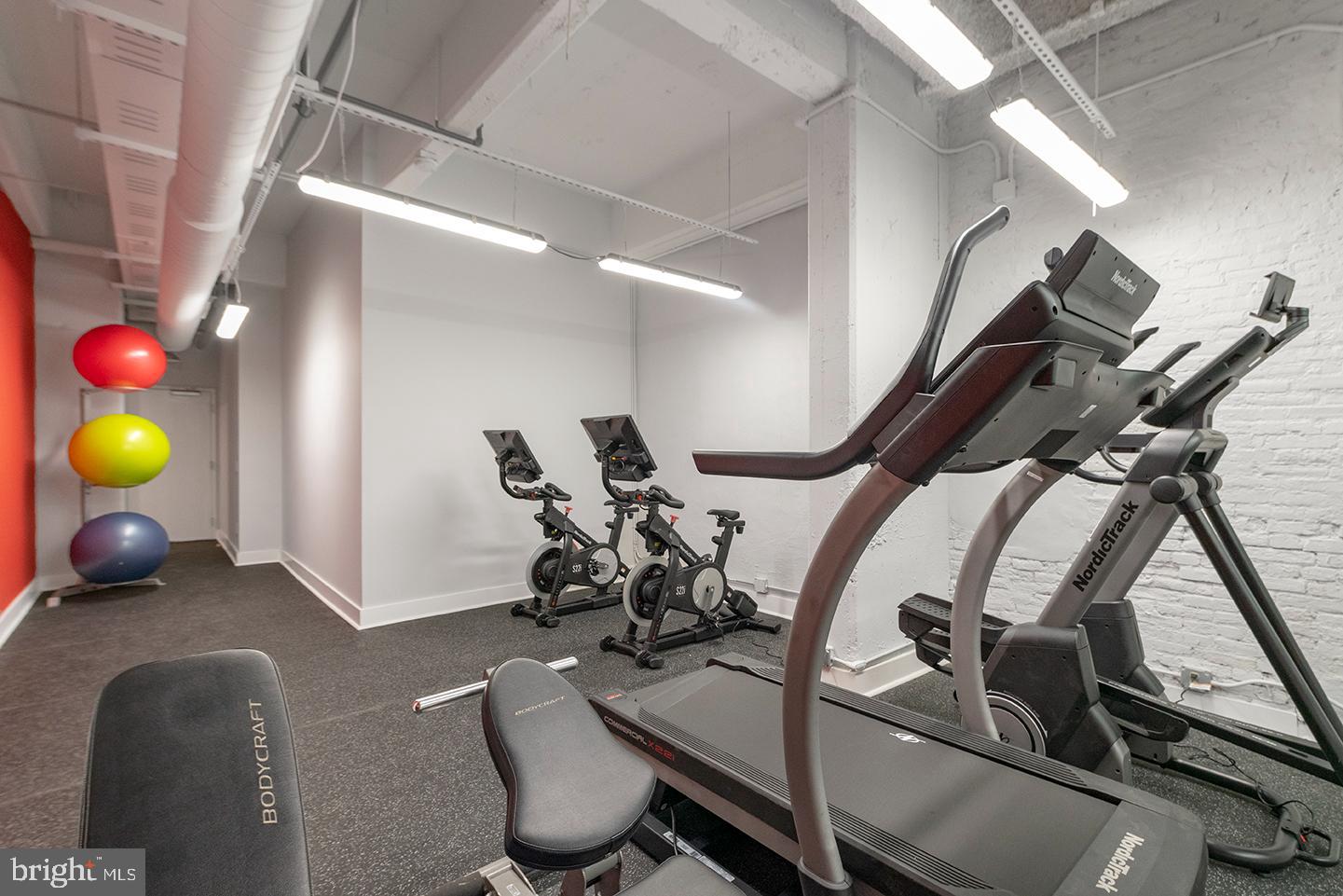 WASHINGTON SQ WEST - Residential Lease