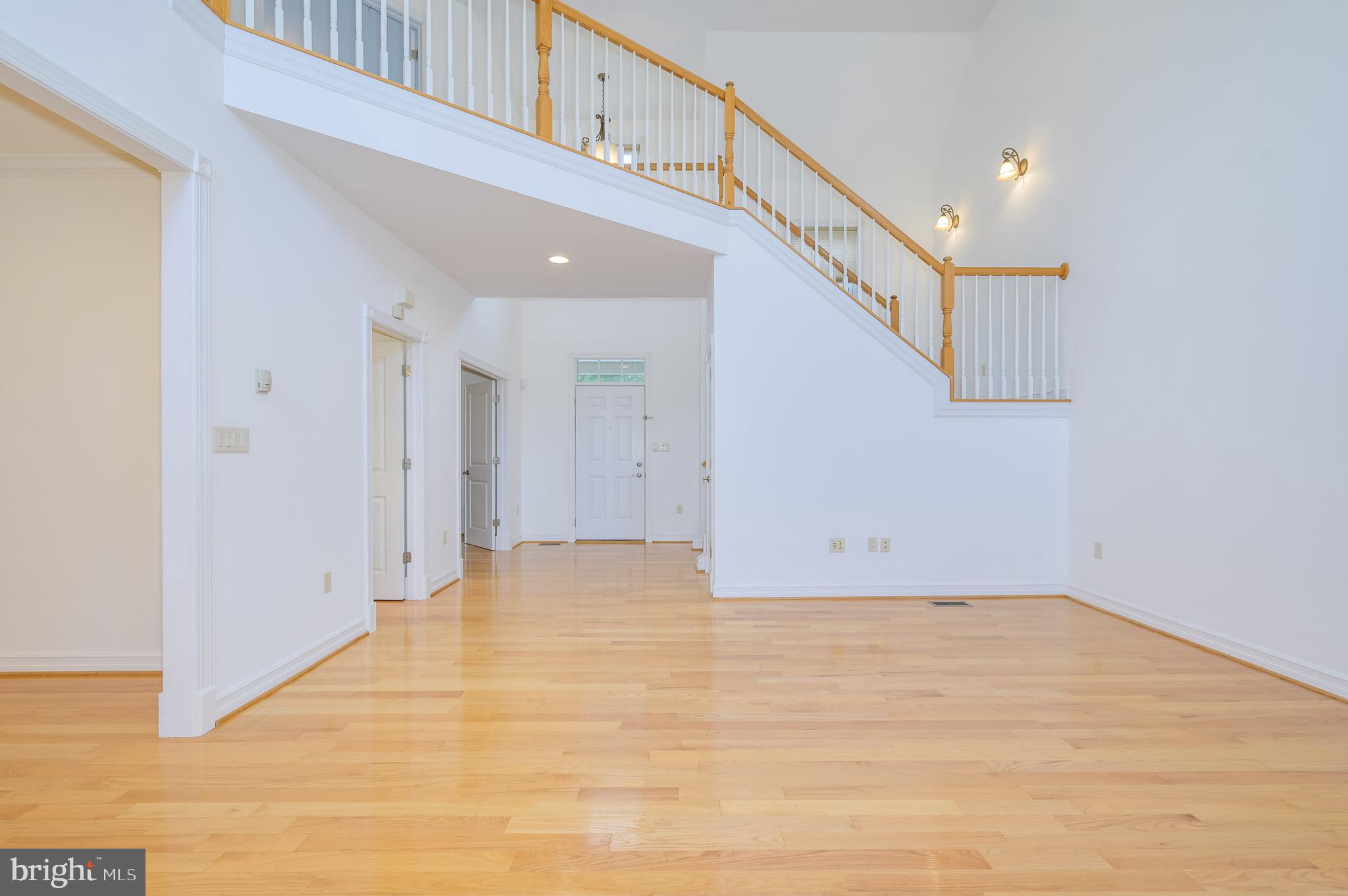 CORTLAND VILLAS - Residential