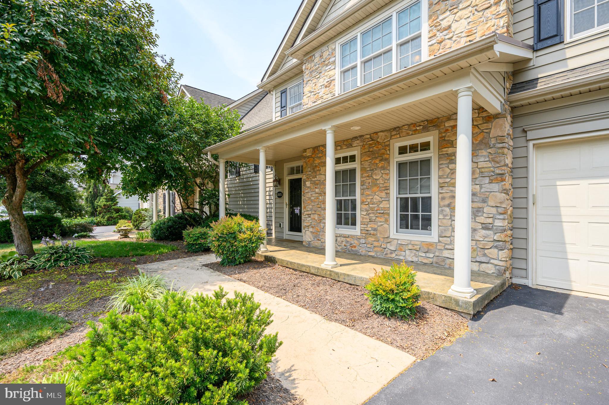CORTLAND VILLAS - Residential