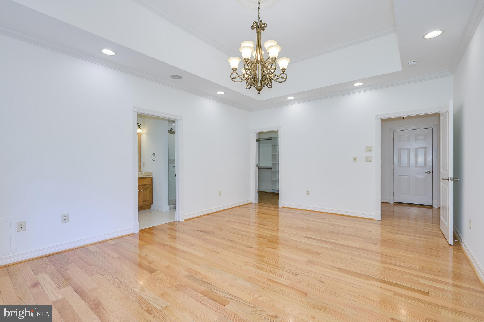 CORTLAND VILLAS - Residential