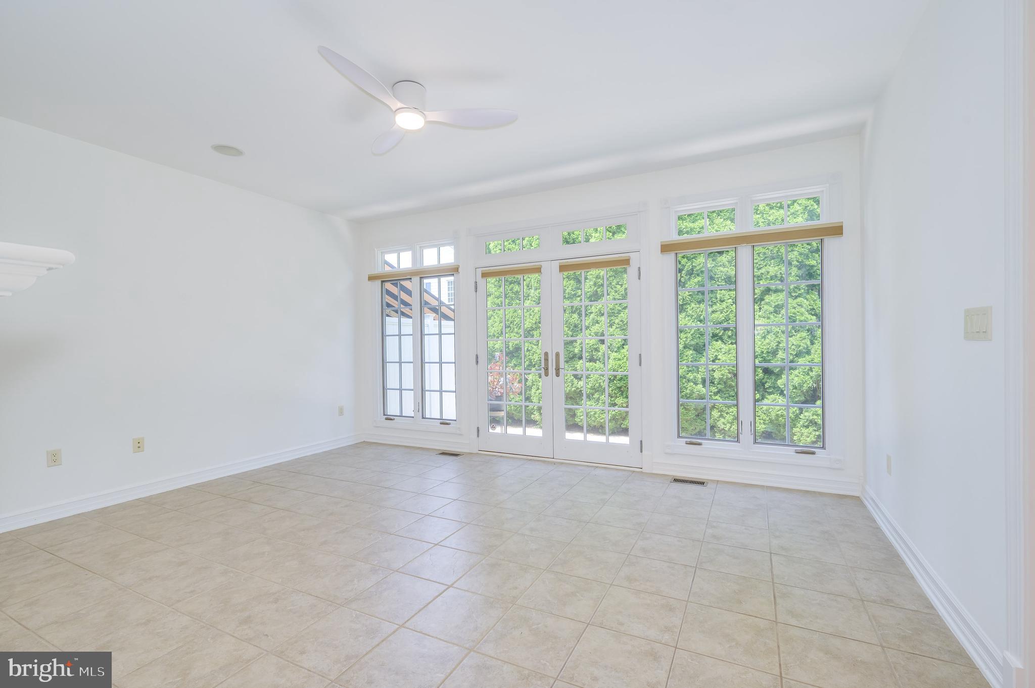 CORTLAND VILLAS - Residential