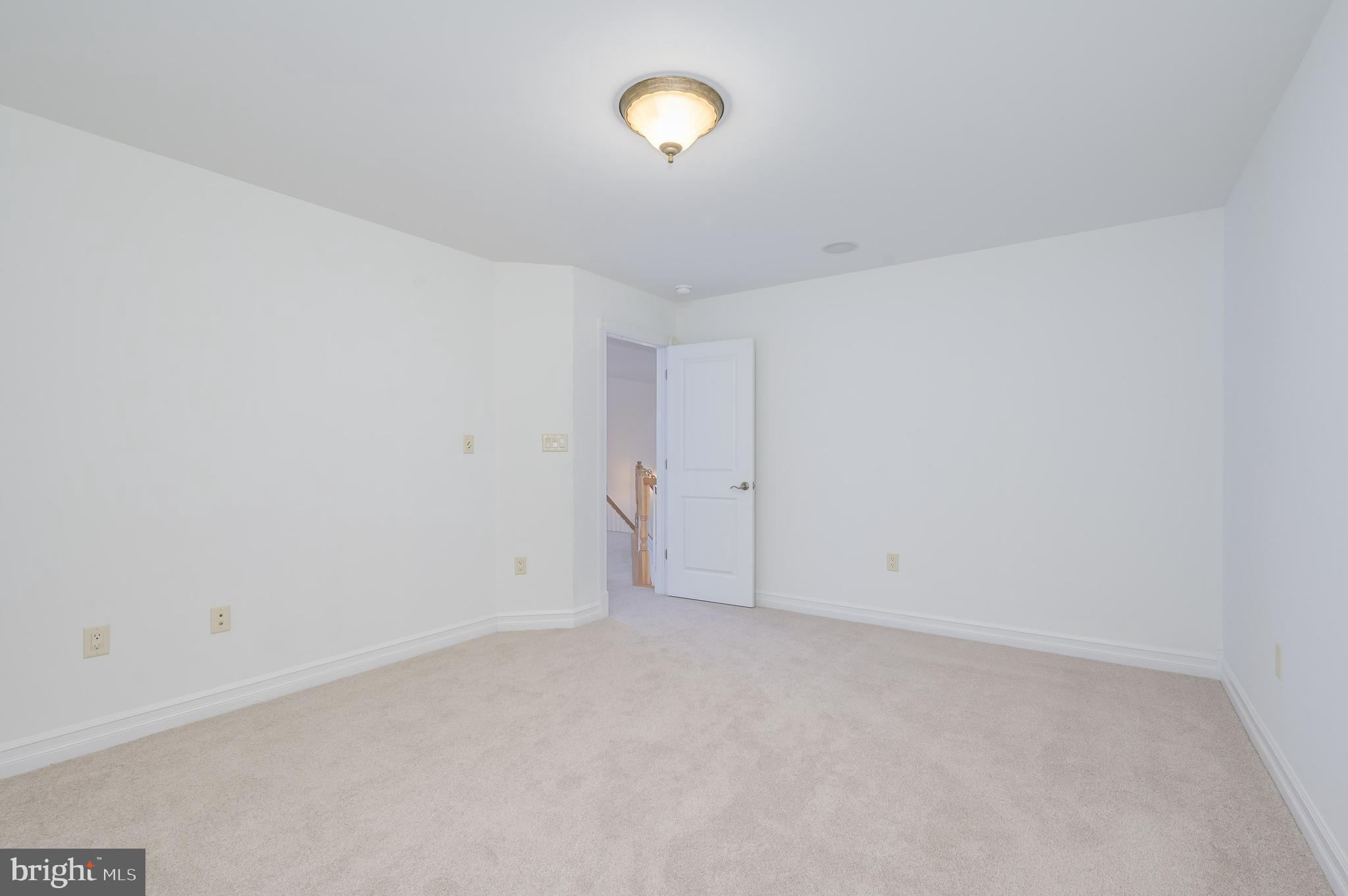 CORTLAND VILLAS - Residential