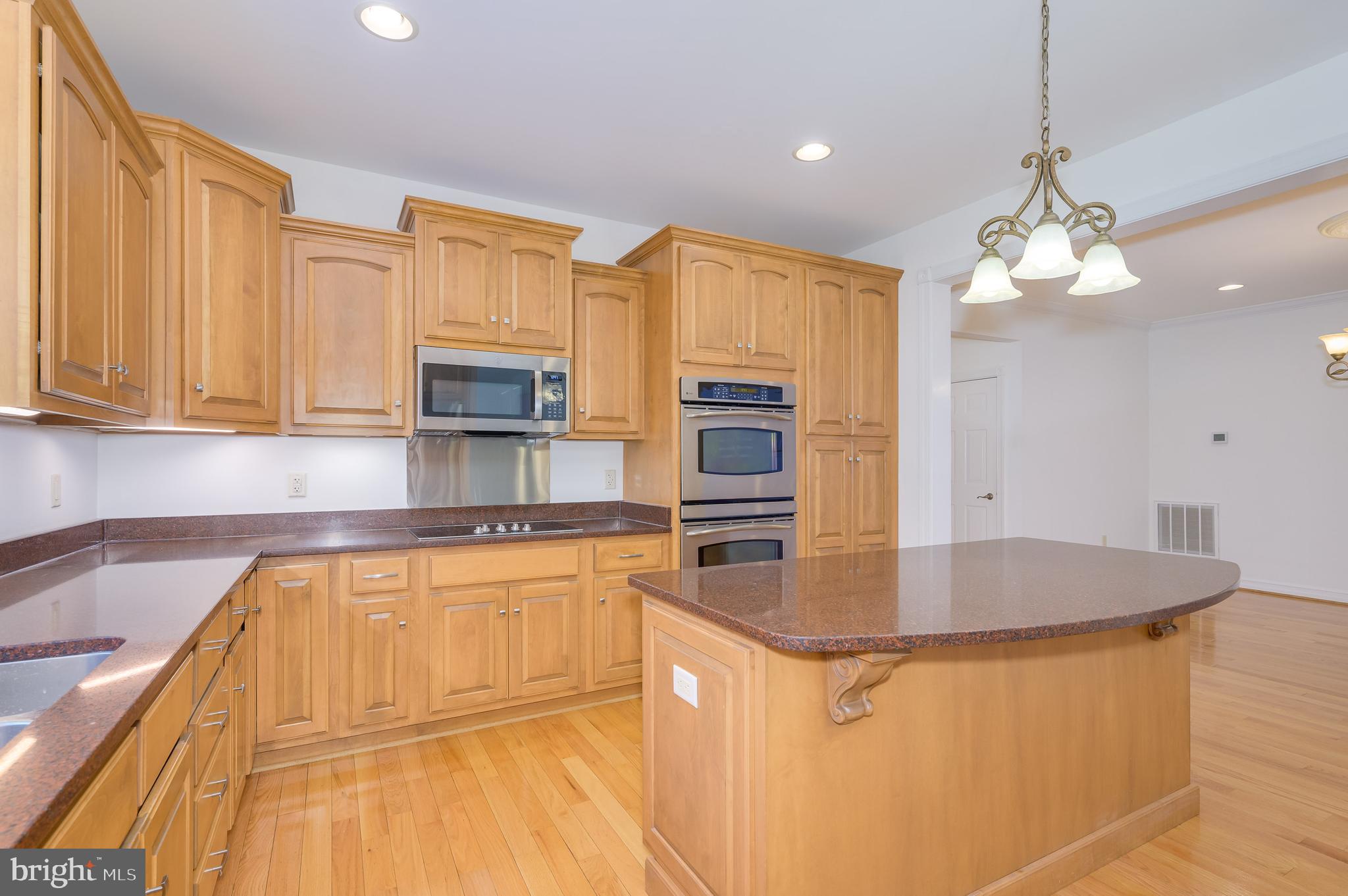 CORTLAND VILLAS - Residential