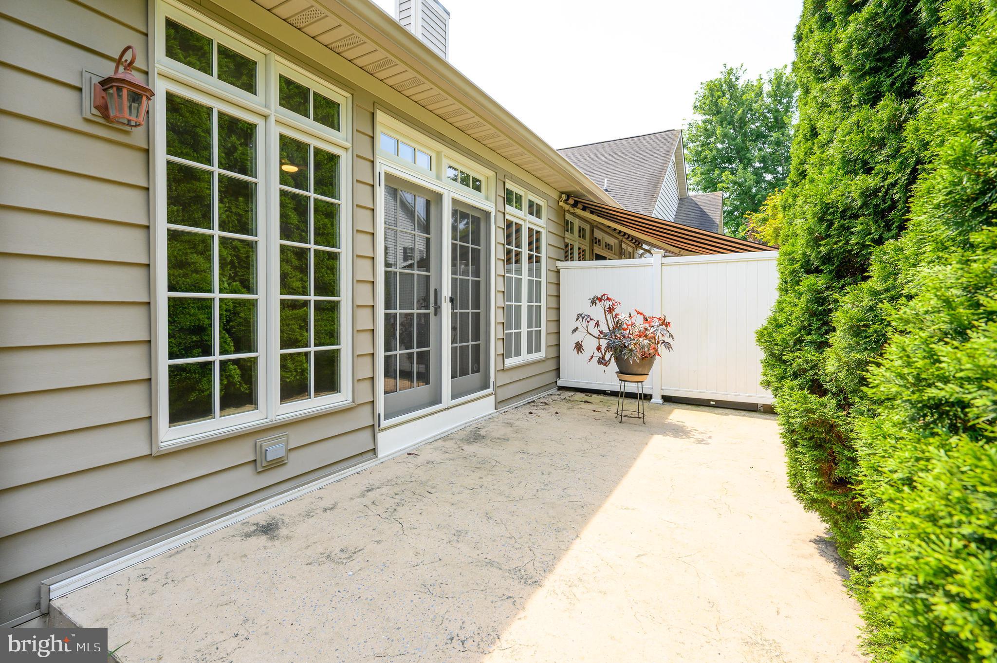 CORTLAND VILLAS - Residential