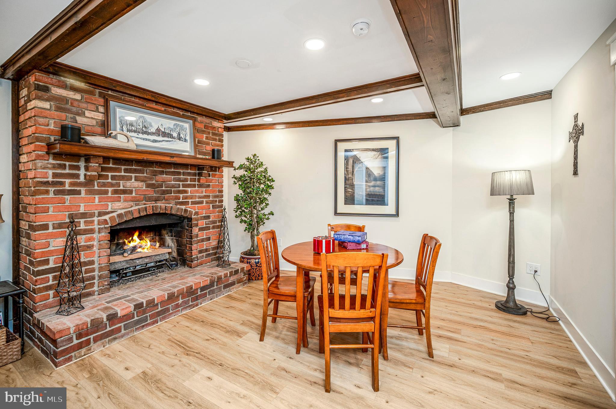 LAKE OF THE WOODS - Residential