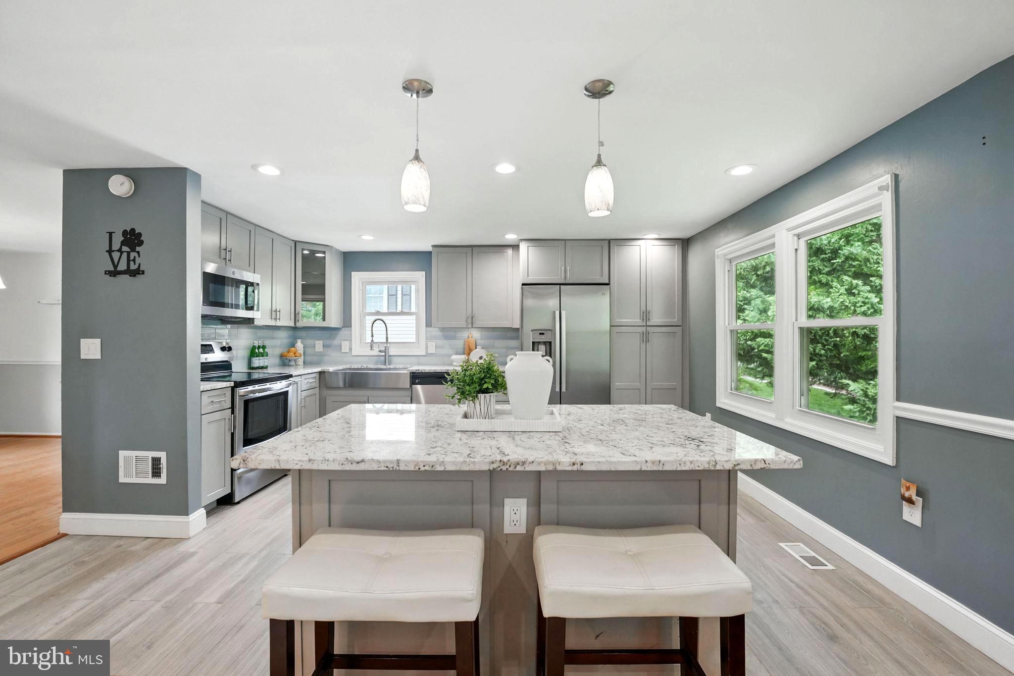 CARDINAL GLEN - Residential