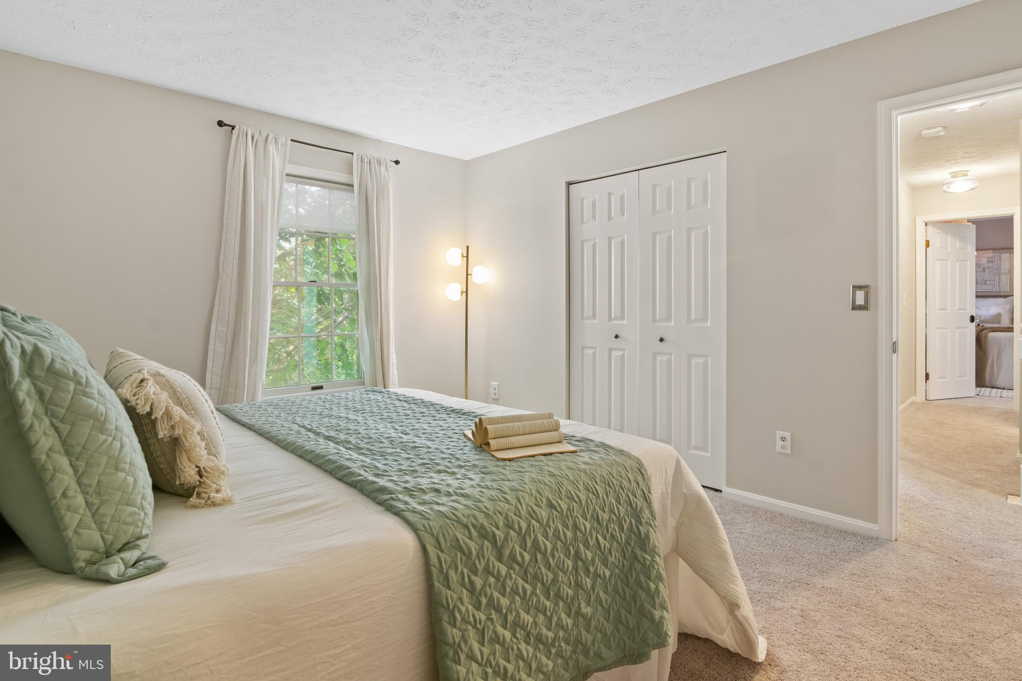 HUNTERS RUN - Residential