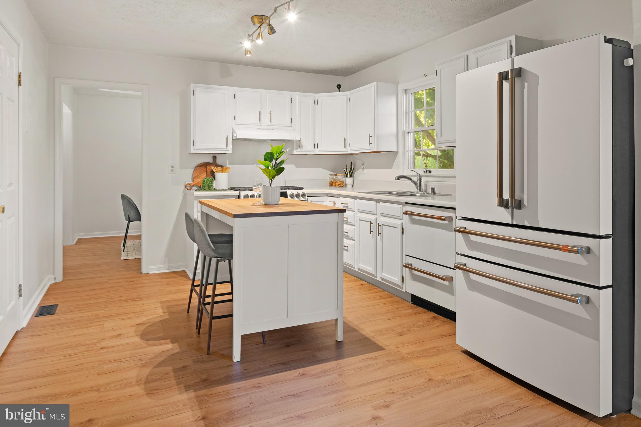 HUNTERS RUN - Residential