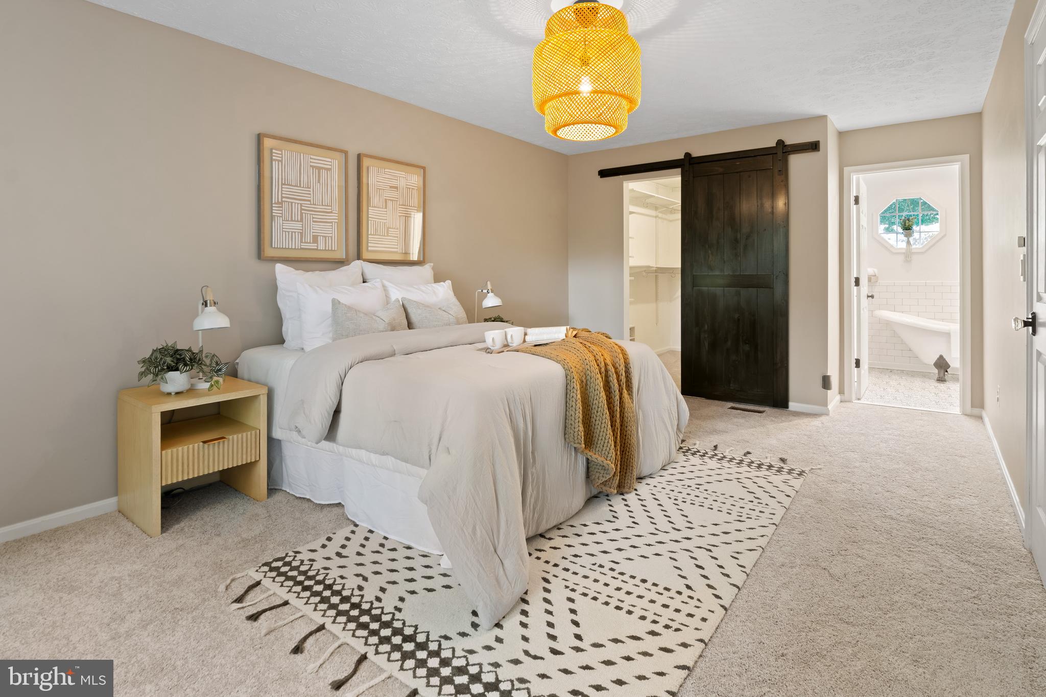 HUNTERS RUN - Residential