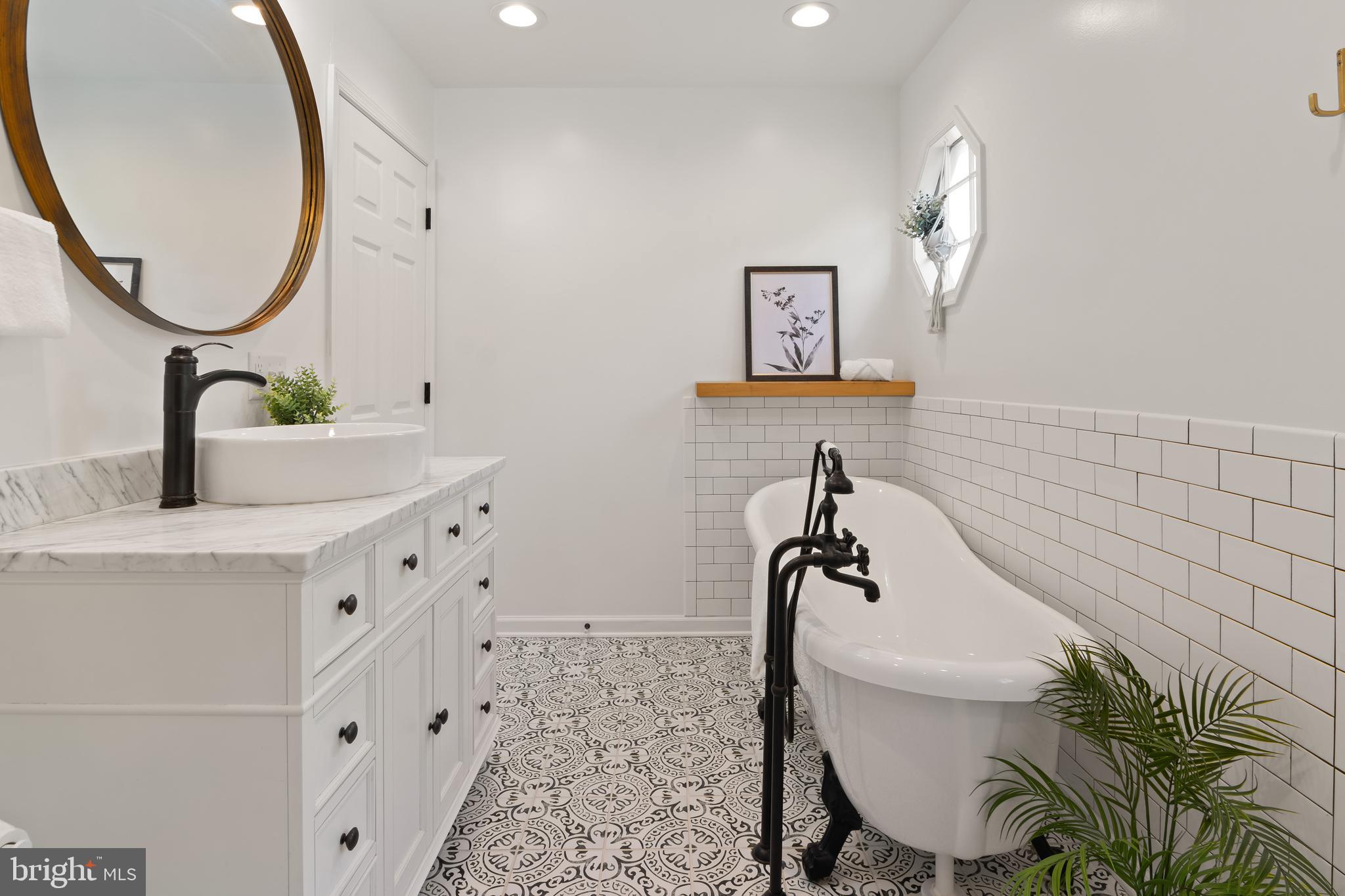 HUNTERS RUN - Residential