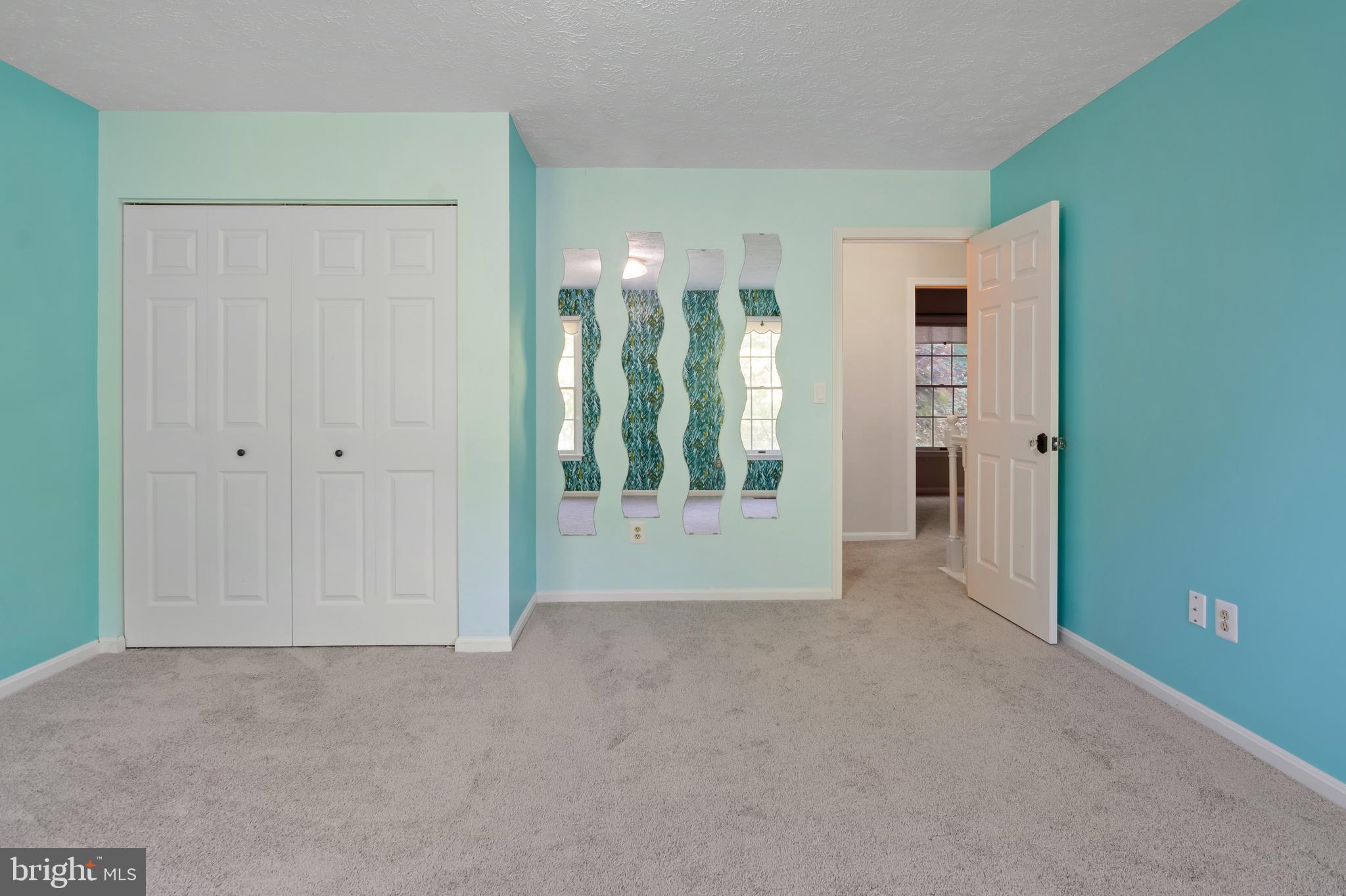 HUNTERS RUN - Residential