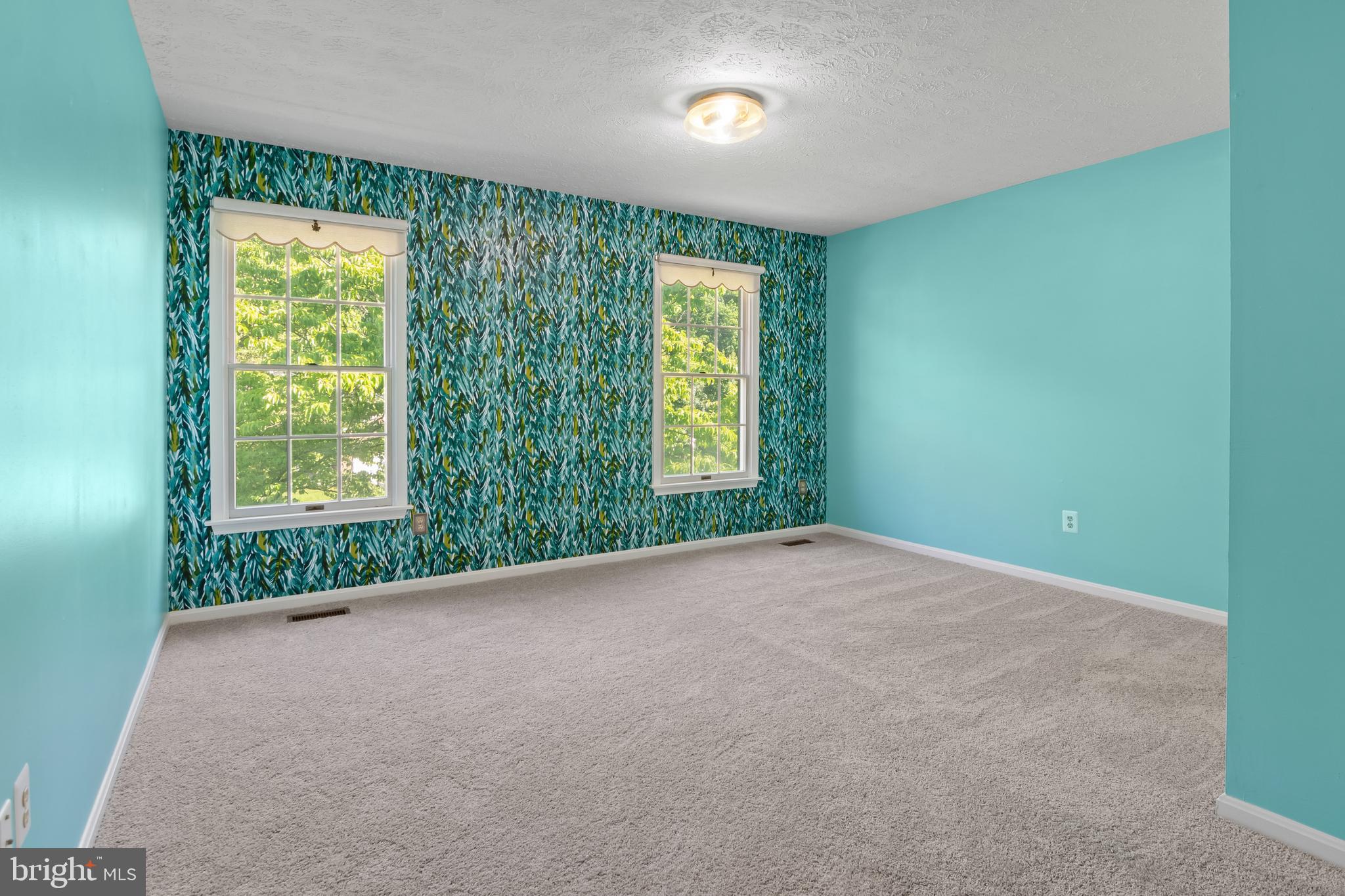 HUNTERS RUN - Residential