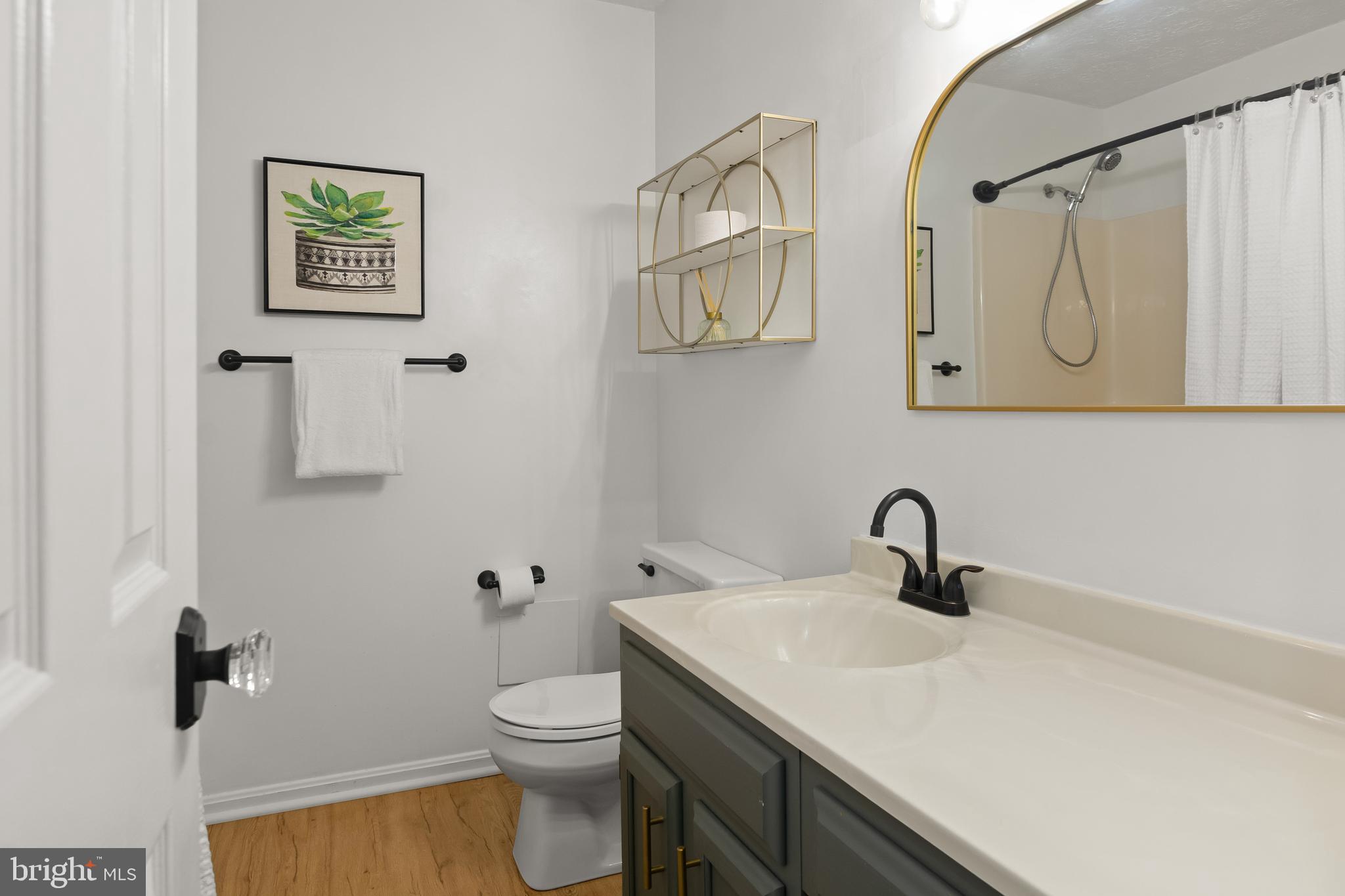 HUNTERS RUN - Residential