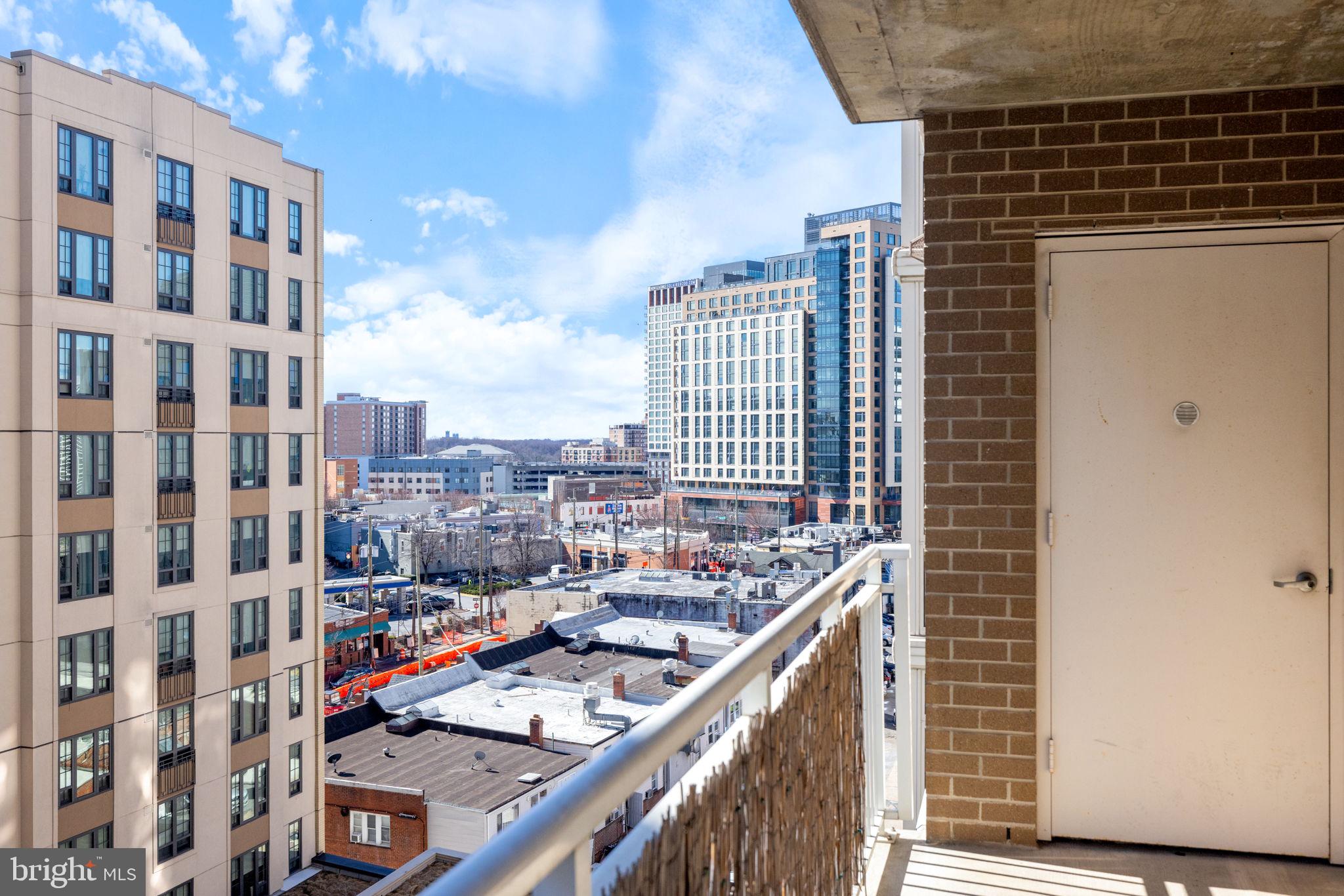 CRESCENT - Residential
