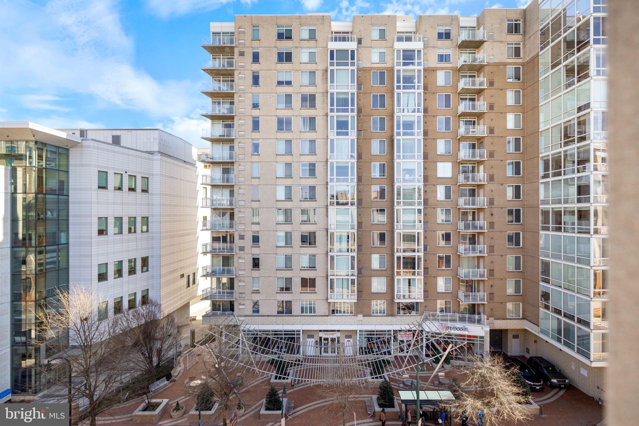 CRESCENT - Residential