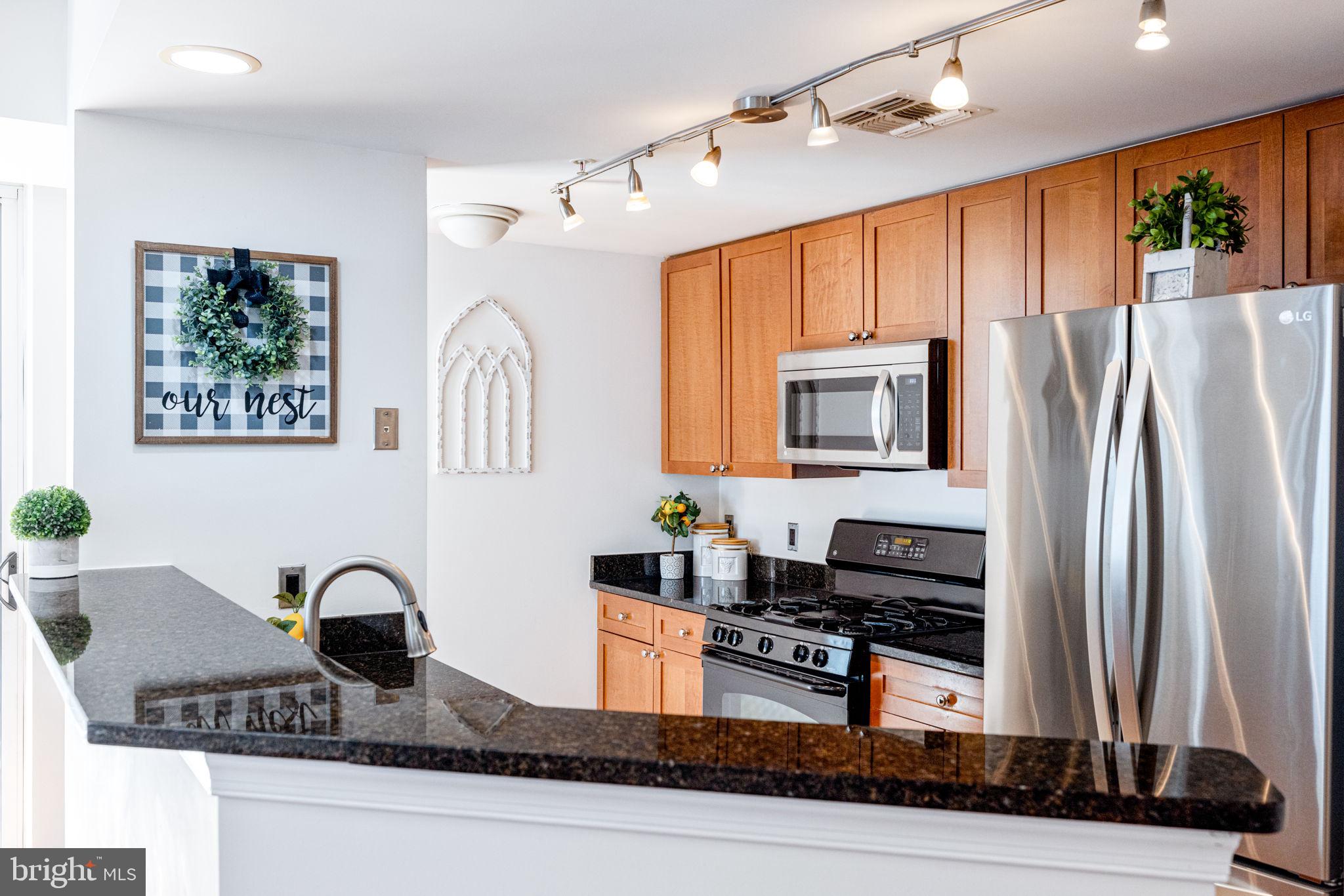 CRESCENT - Residential