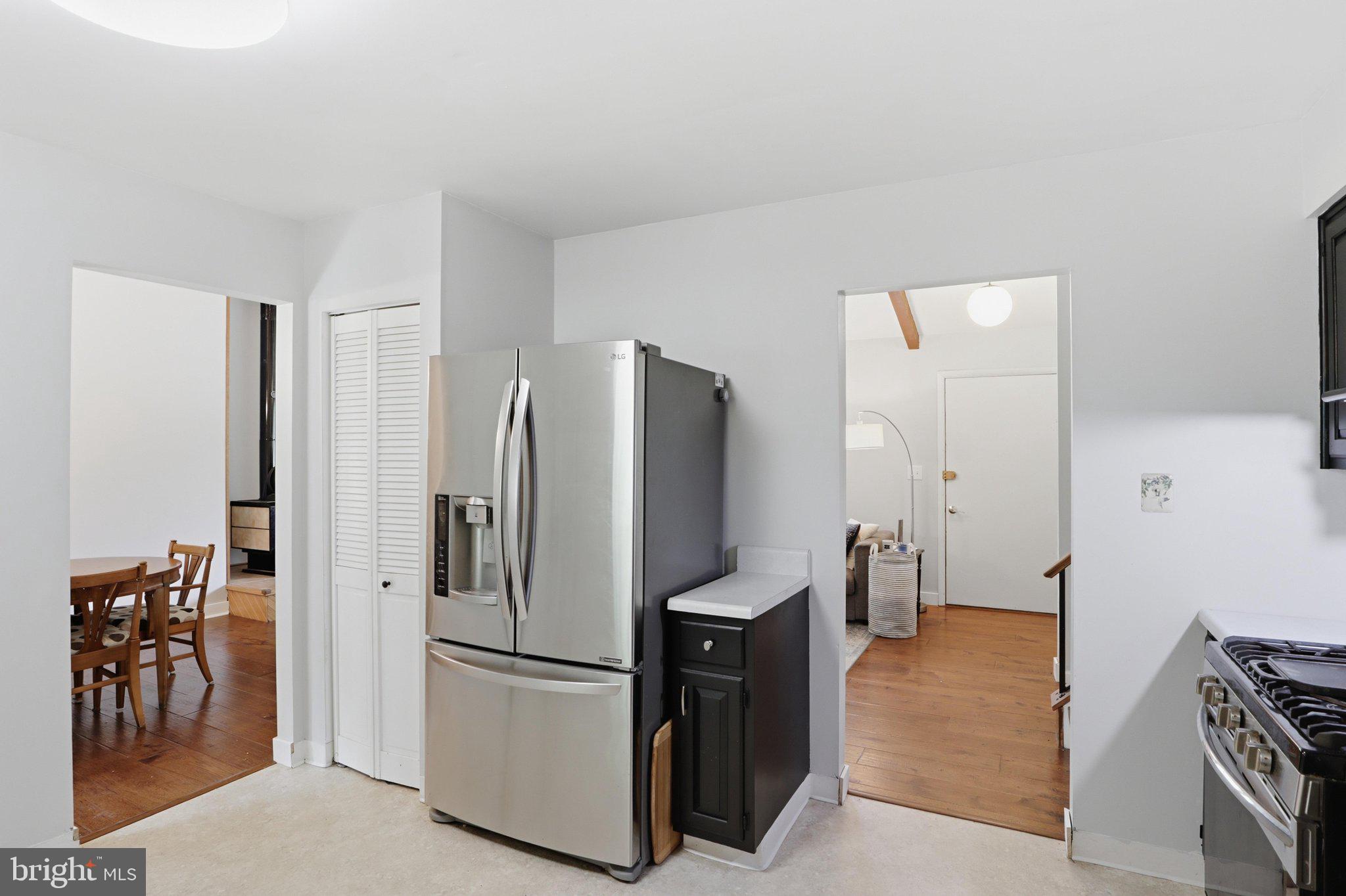 VILLAGE OF OAKLAND MILLS - Residential