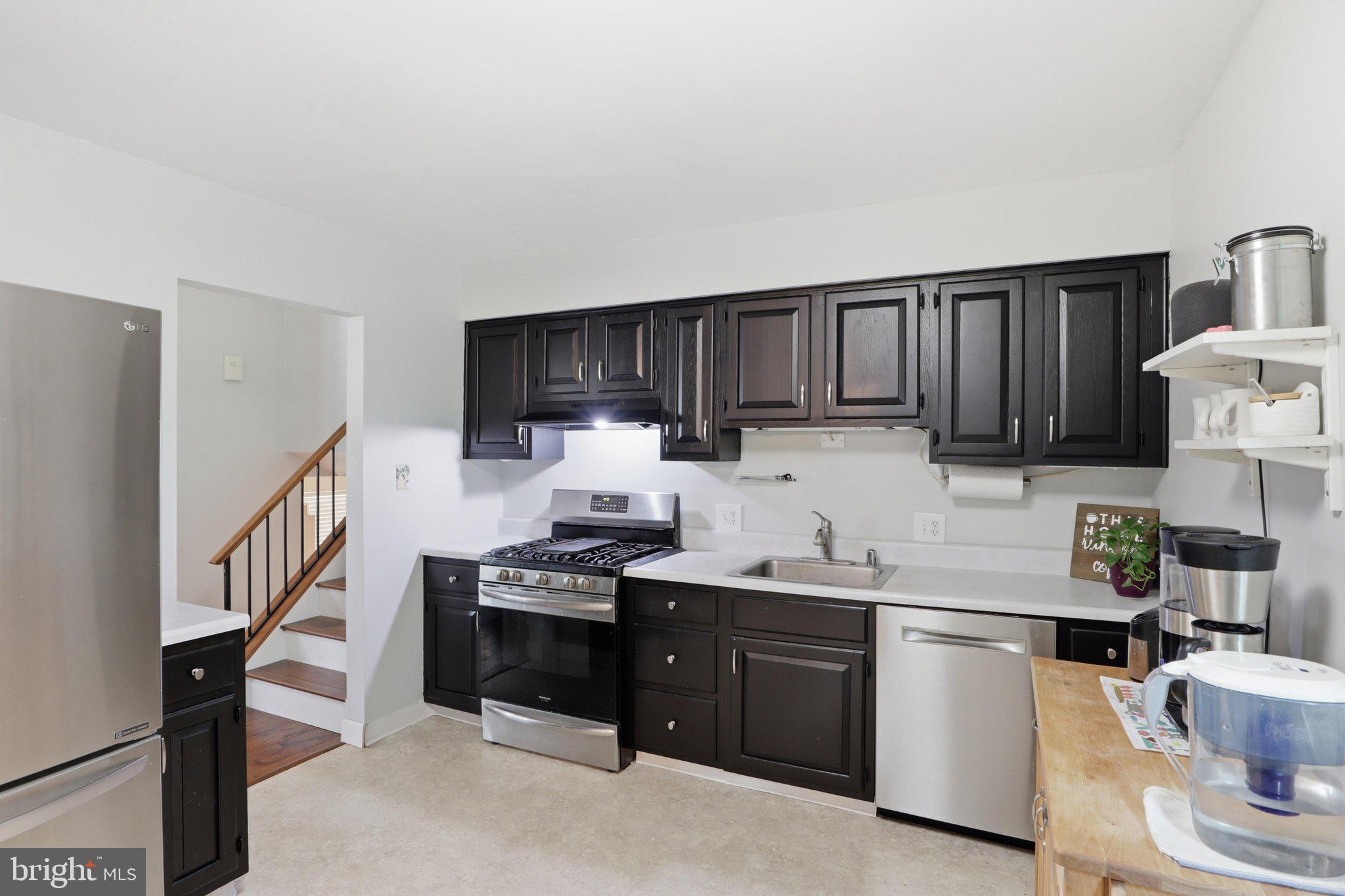 VILLAGE OF OAKLAND MILLS - Residential