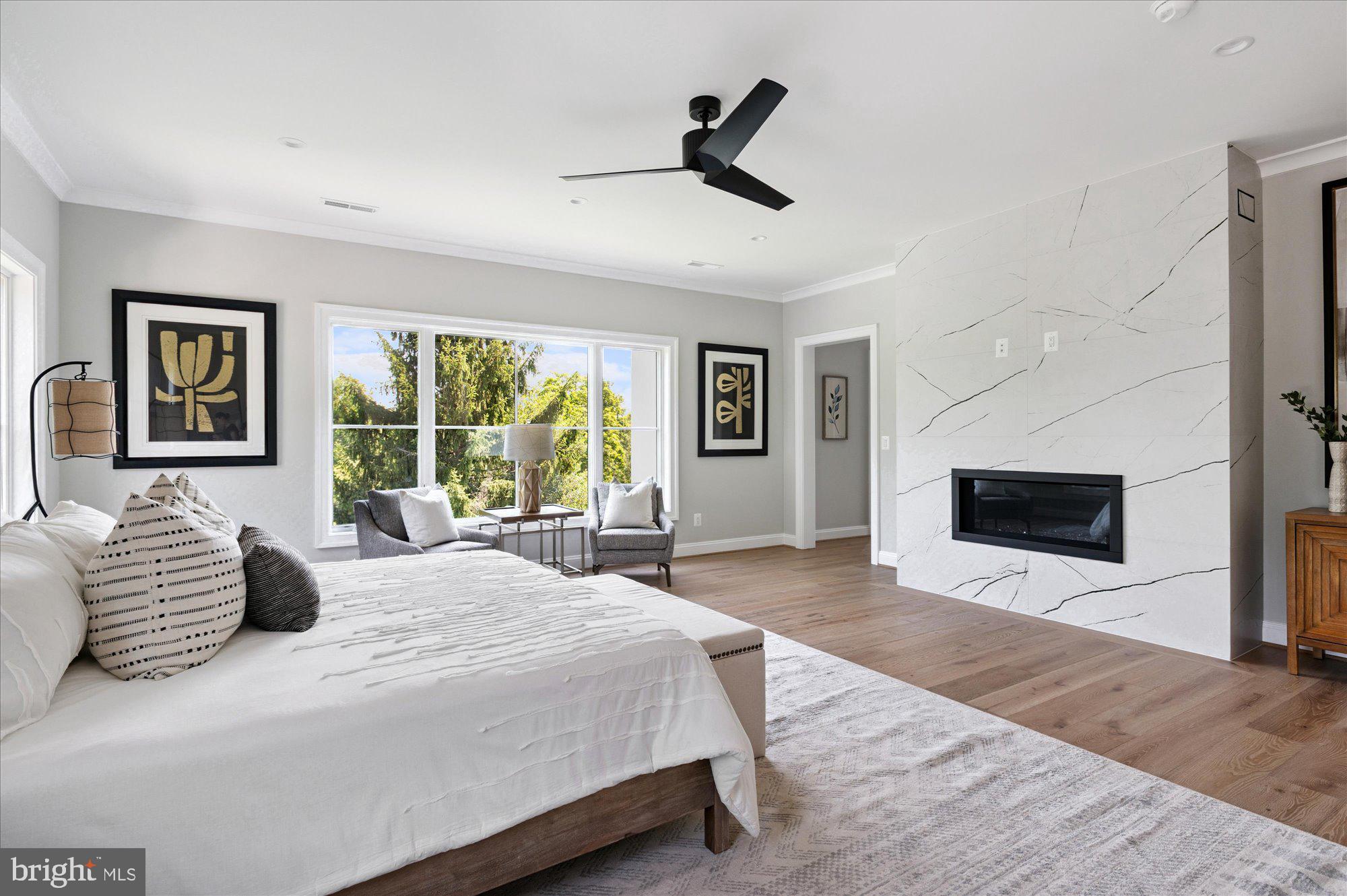 COUNTRY CLUB HILLS - Residential