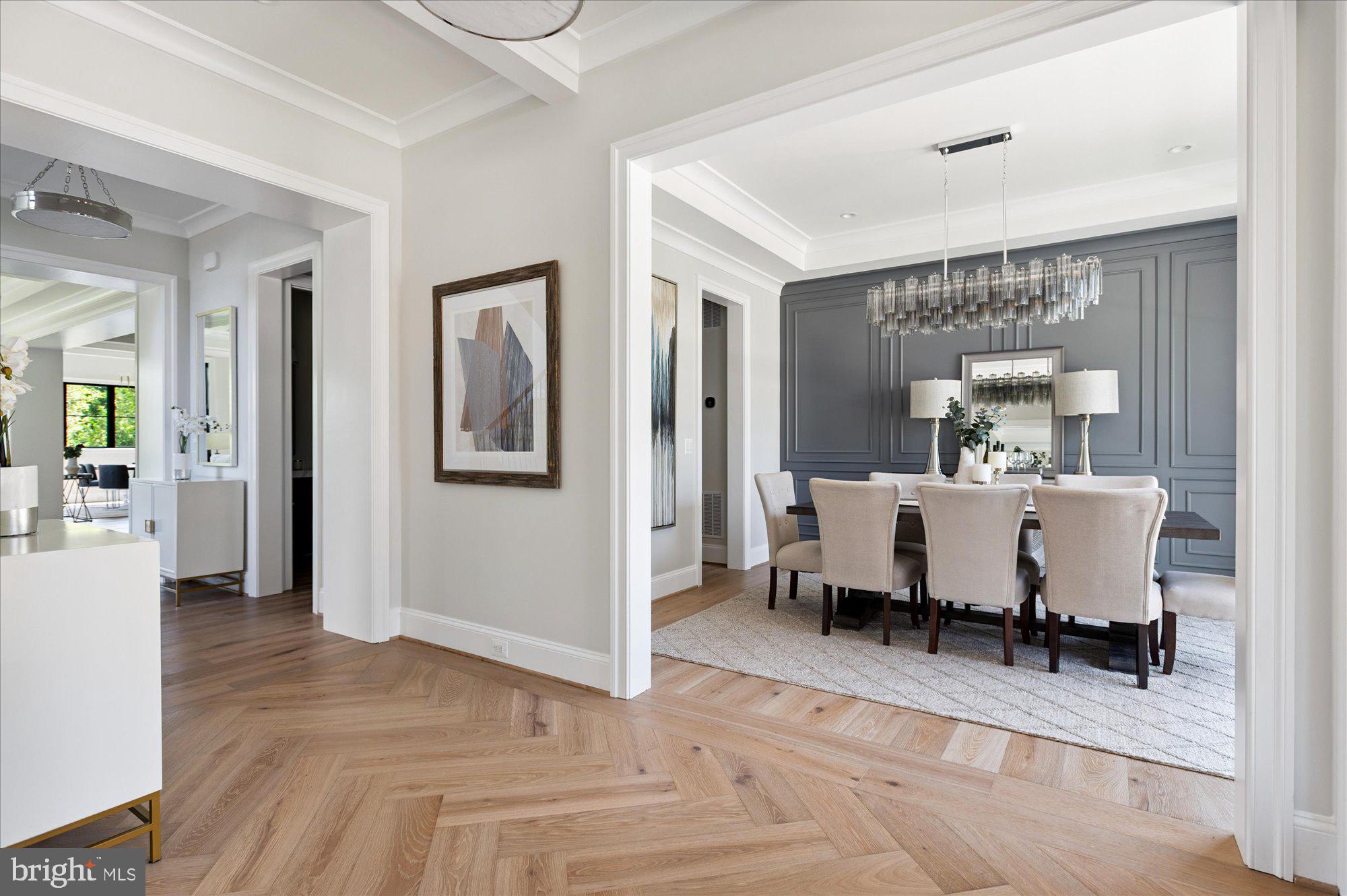 COUNTRY CLUB HILLS - Residential