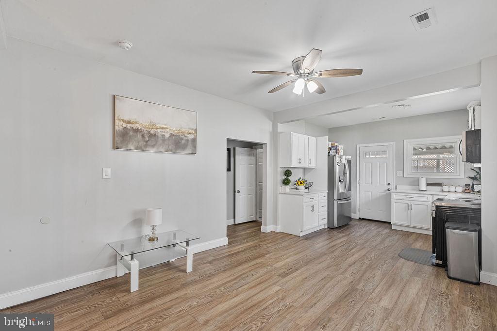 RIVIERA BEACH - Residential