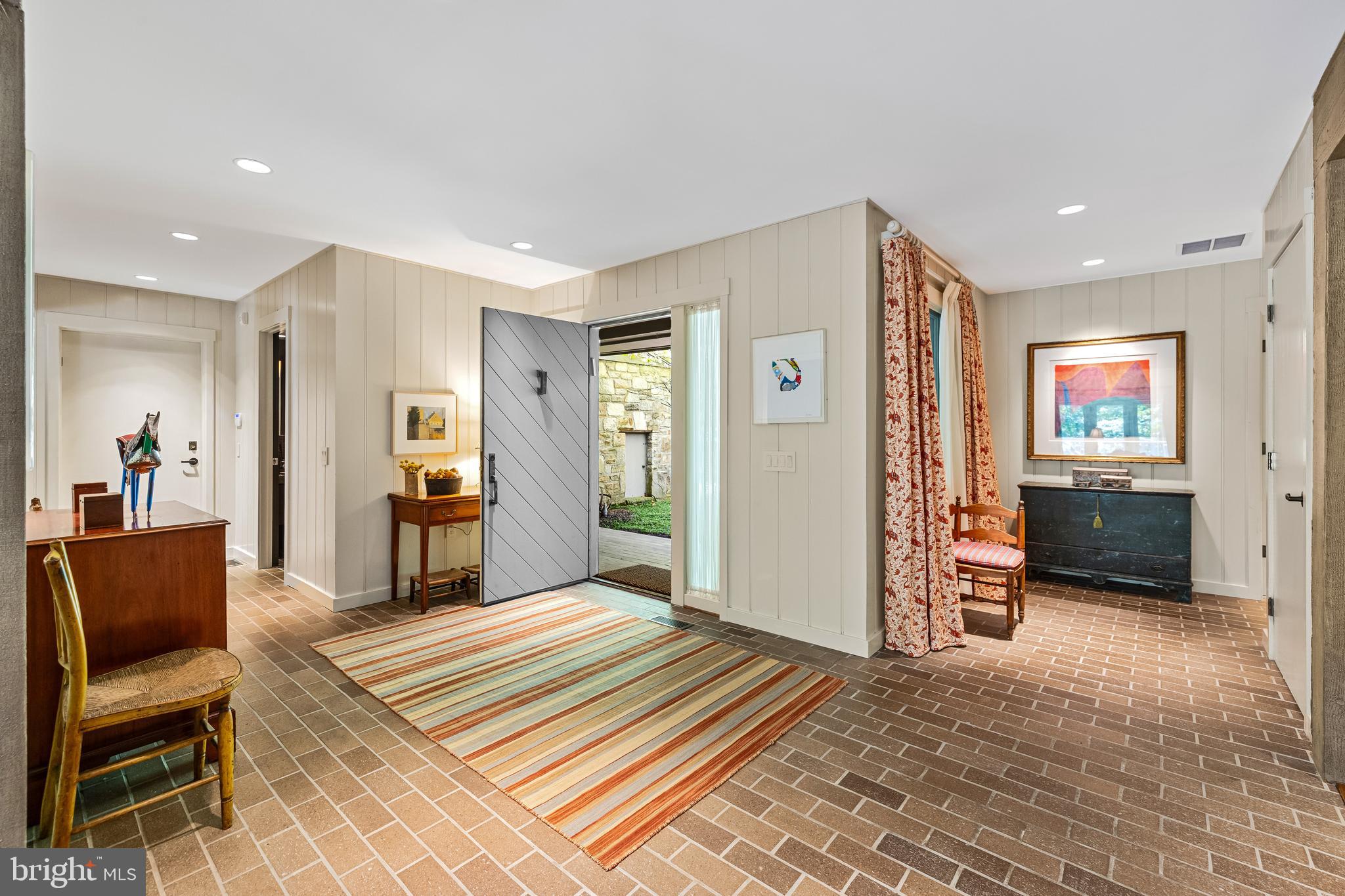 ROCKLAND - Residential