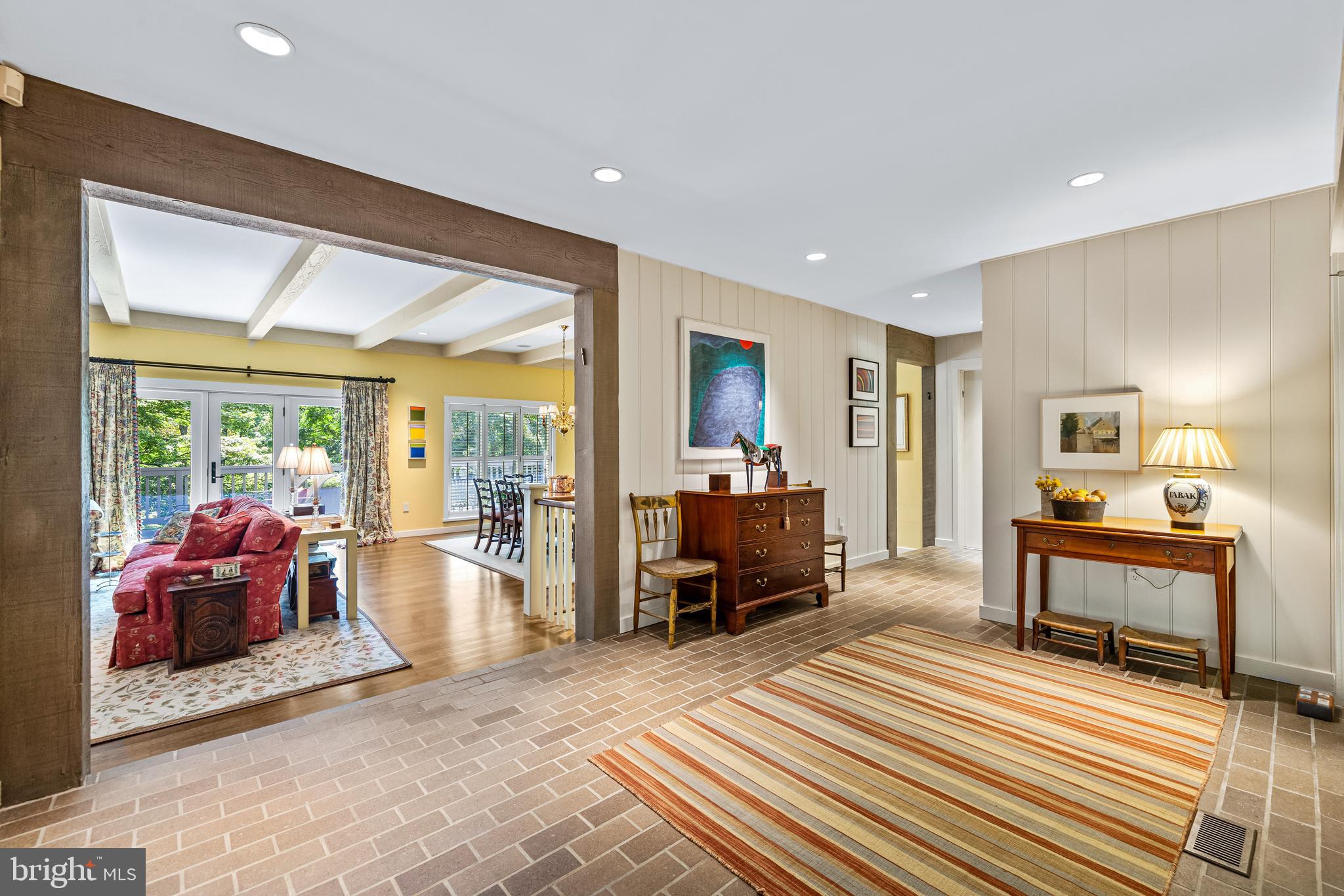 ROCKLAND - Residential