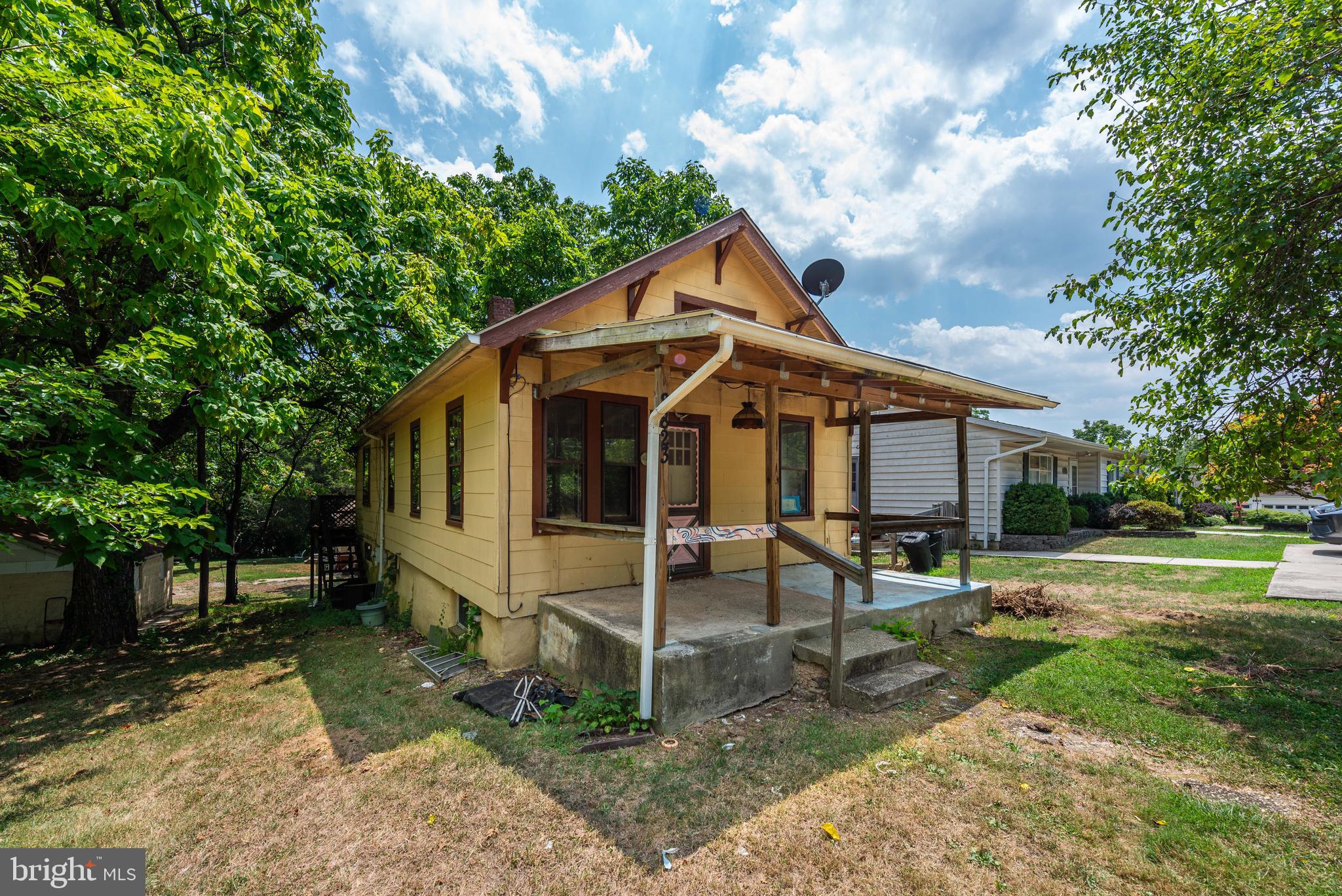PARKVILLE - Residential Lease