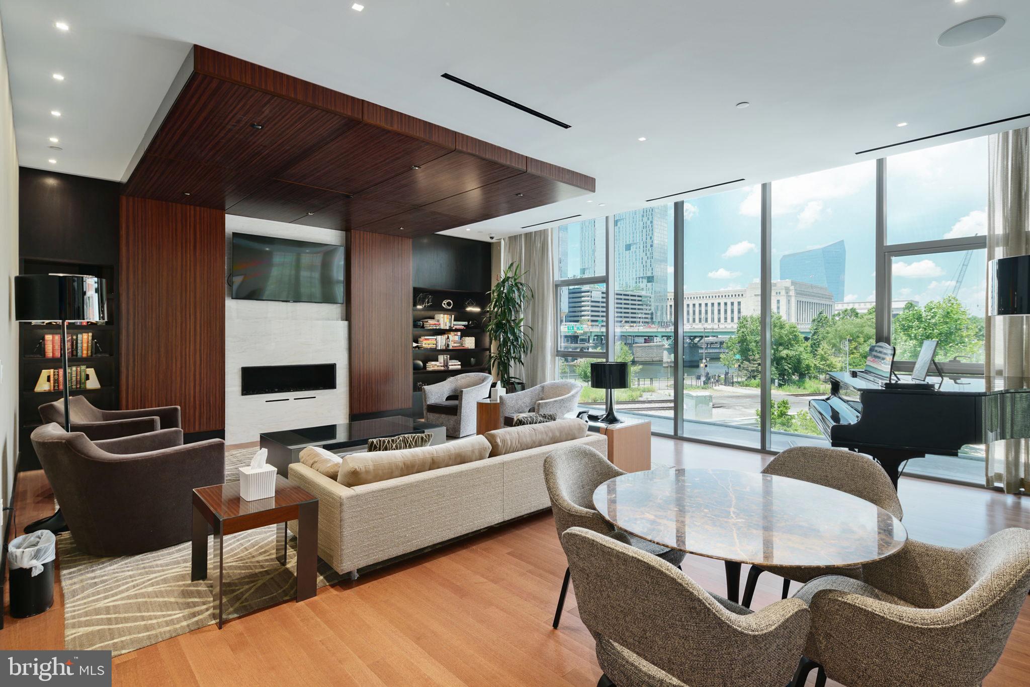 FITLER SQUARE - Residential