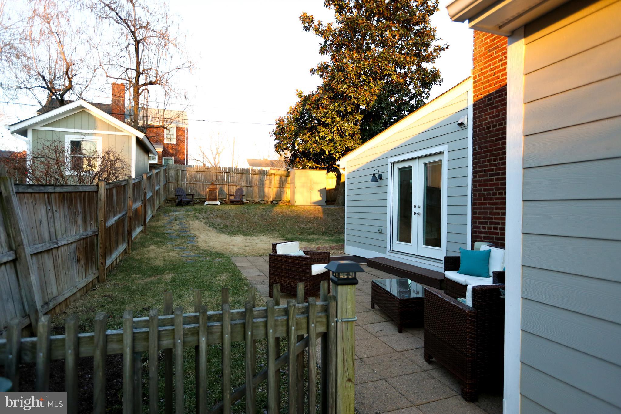 JEFFERSON MANOR - Residential