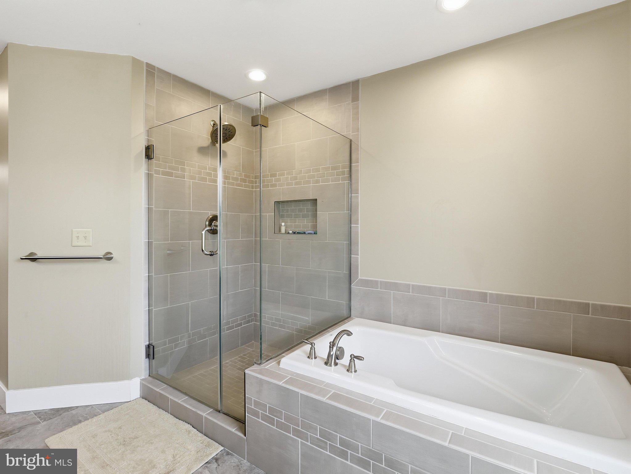 SYCAMORE MEADOWS - Residential