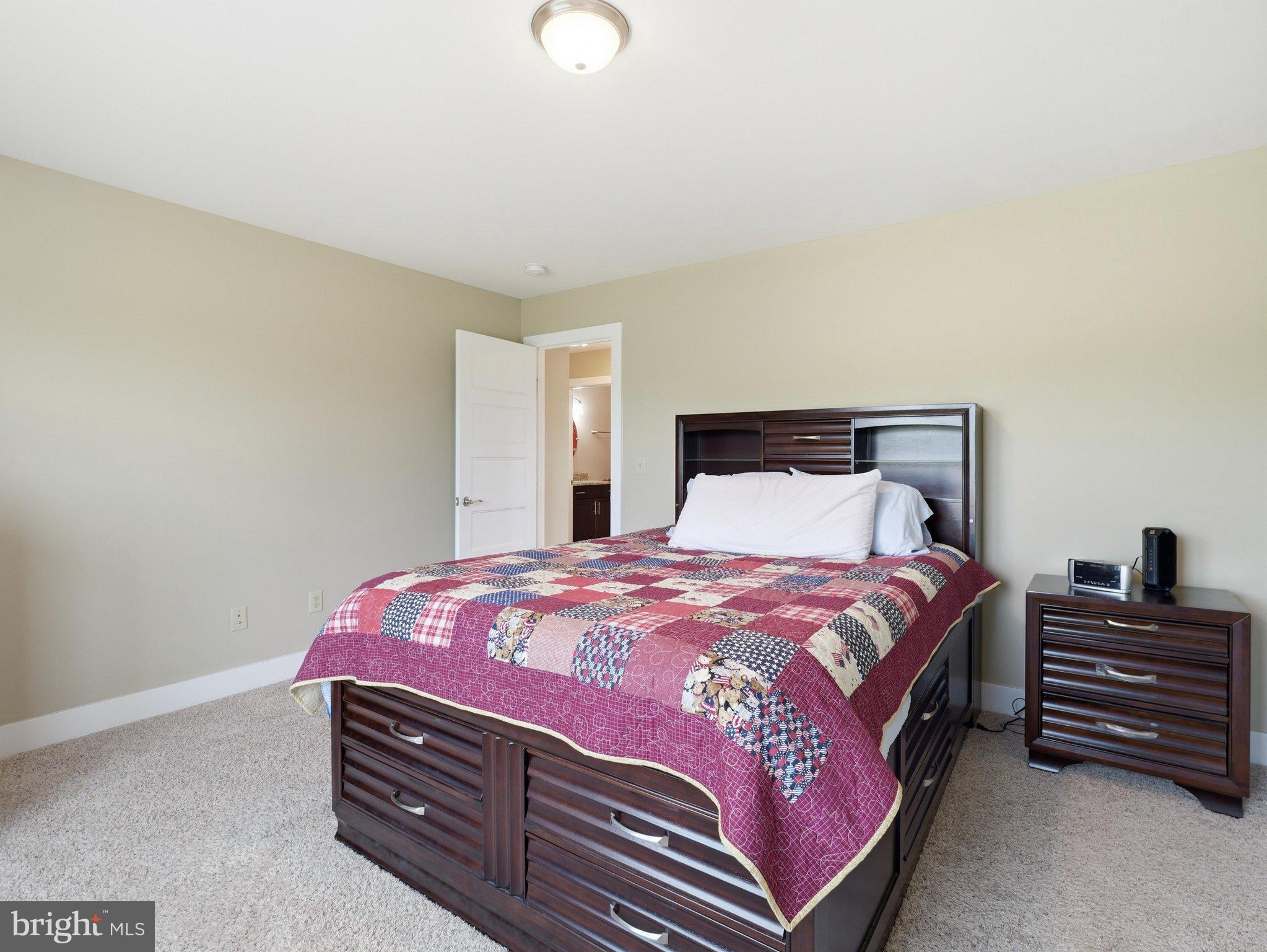 SYCAMORE MEADOWS - Residential