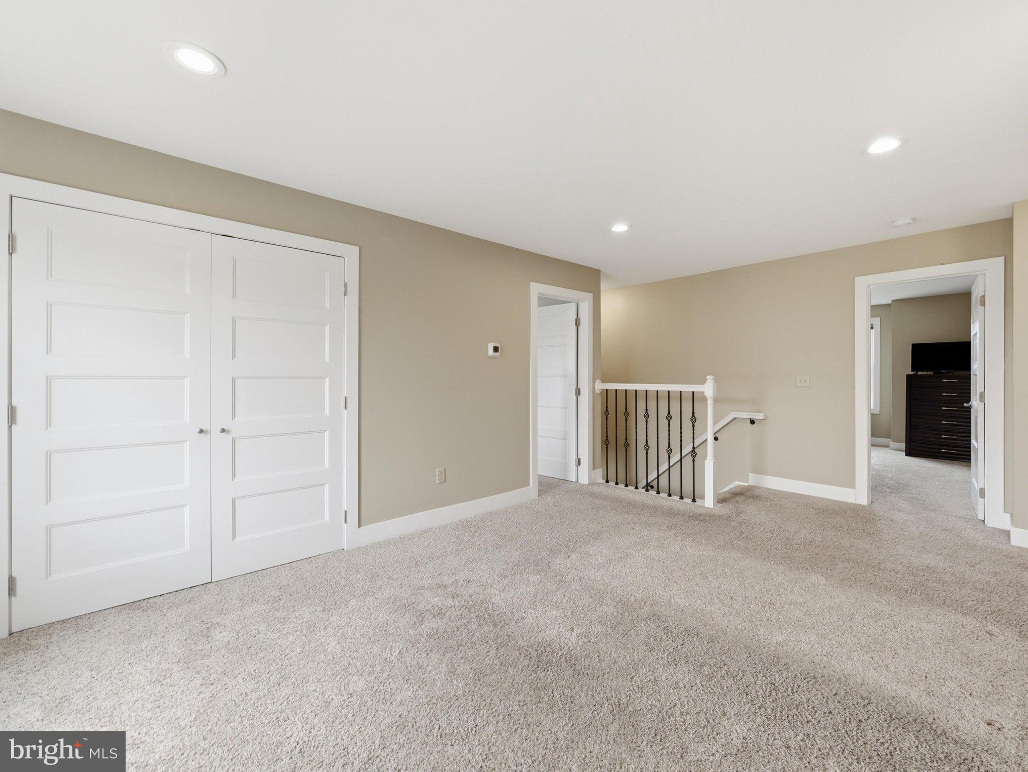 SYCAMORE MEADOWS - Residential